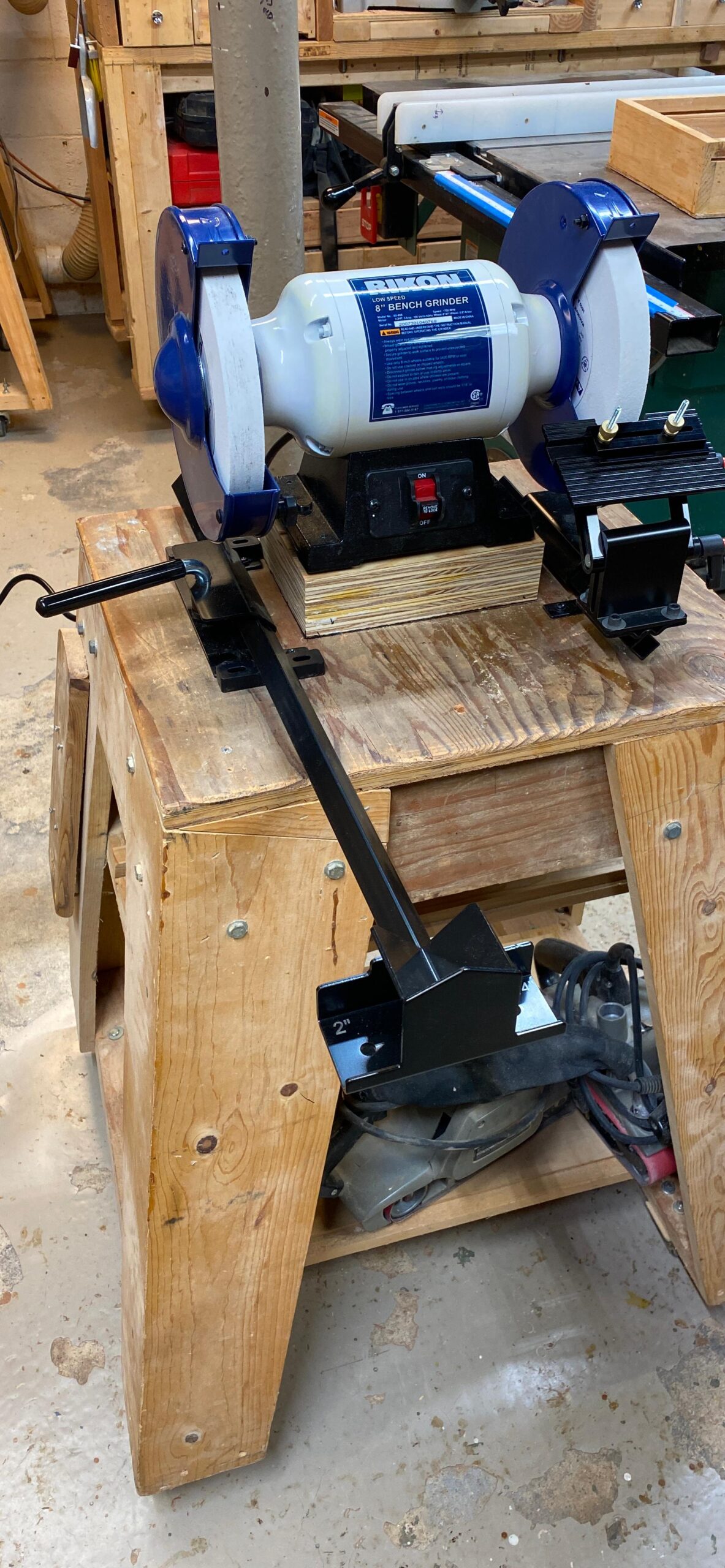 Peachtree Woodworking Supply Pro Grind Sharpening System for 8 Inch Grinders to Sharpen Lathe Turning Tools, Chisels, Skews, Bowl Spindle Gouges â¢Includes Setup Blocks and Quad Jig for 8 inch Grinders - Customer Photo 2