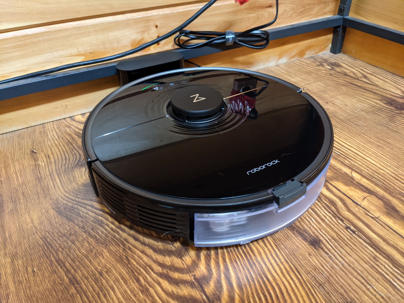 roborock Q10 S5+ Robot Vacuum and Mop, 10,000Pa Suction, Upgraded from Q8 max+, 70 Days Self-Emptying, Obstacle Avoidance, Sonic Mopping, Dual Anti-Tangle Design, Auto Mop Lifting, Ideal for Pet Hair - Customer Photo 2