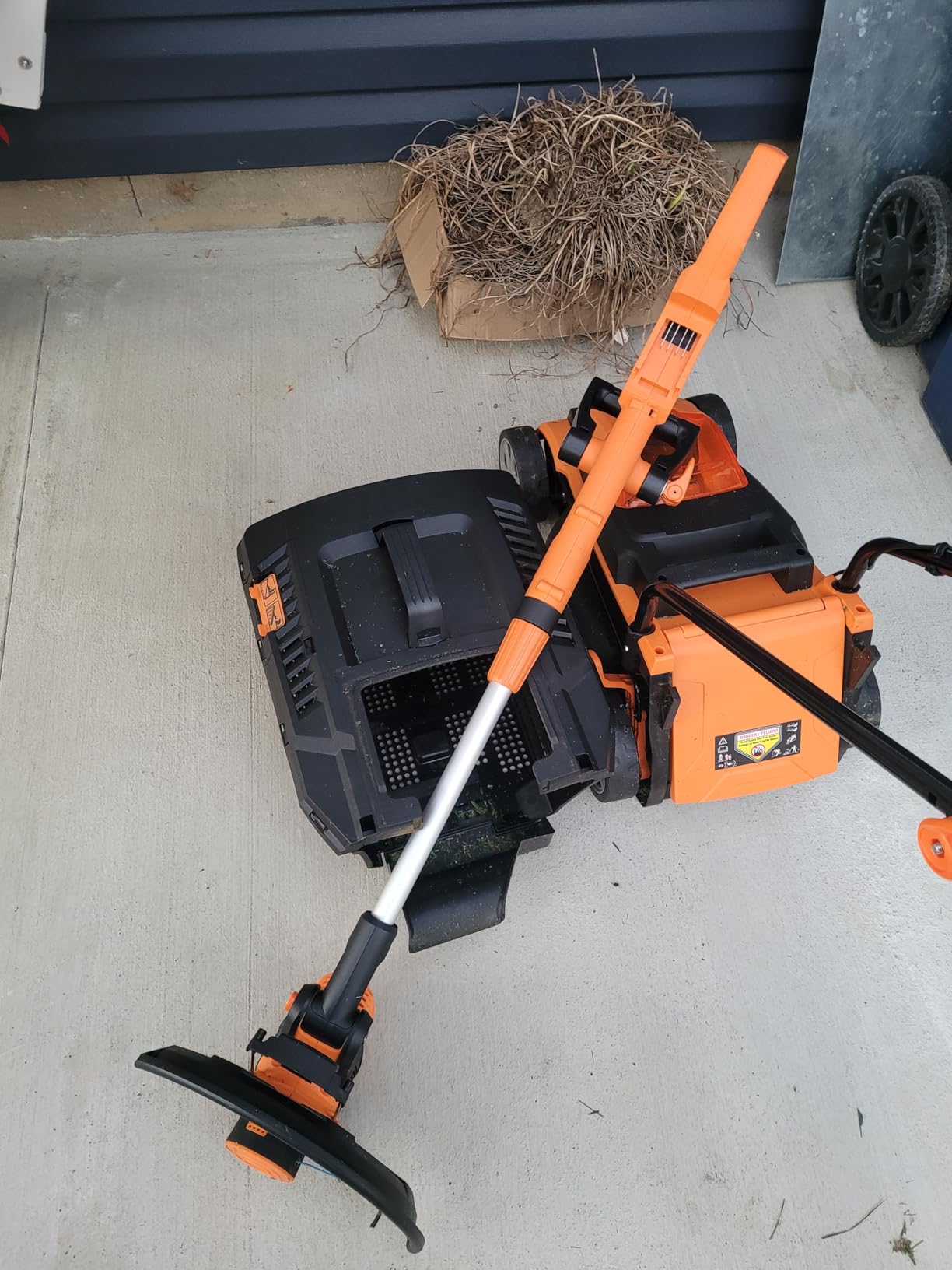 LawnMaster 20VMWGT 24V Max 13-inch Lawn Mower and Grass Trimmer 10-inch Combo with 2x4.0Ah Batteries and Charger - Customer Photo 1