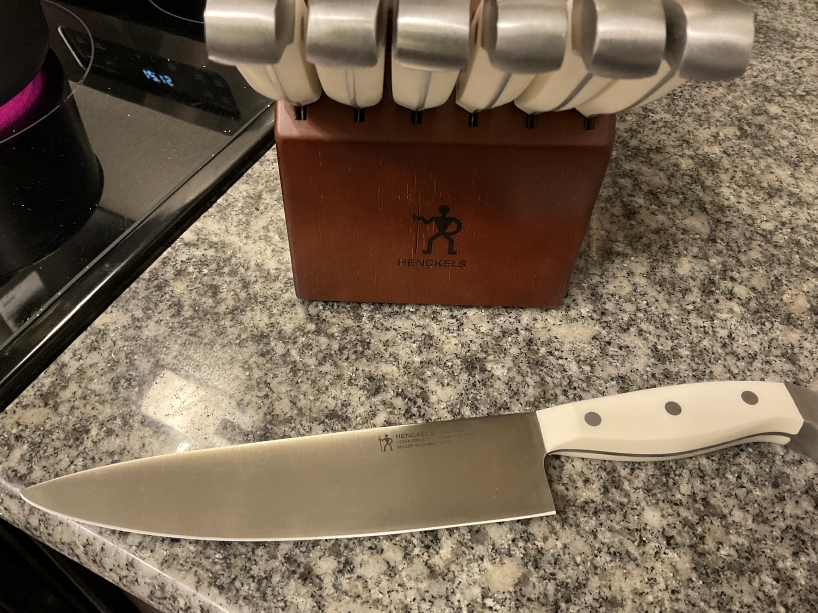 HENCKELS Statement Premium Quality 15-Piece Set with Block, Natural, Razor-Sharp, German Engineered customer photo 2