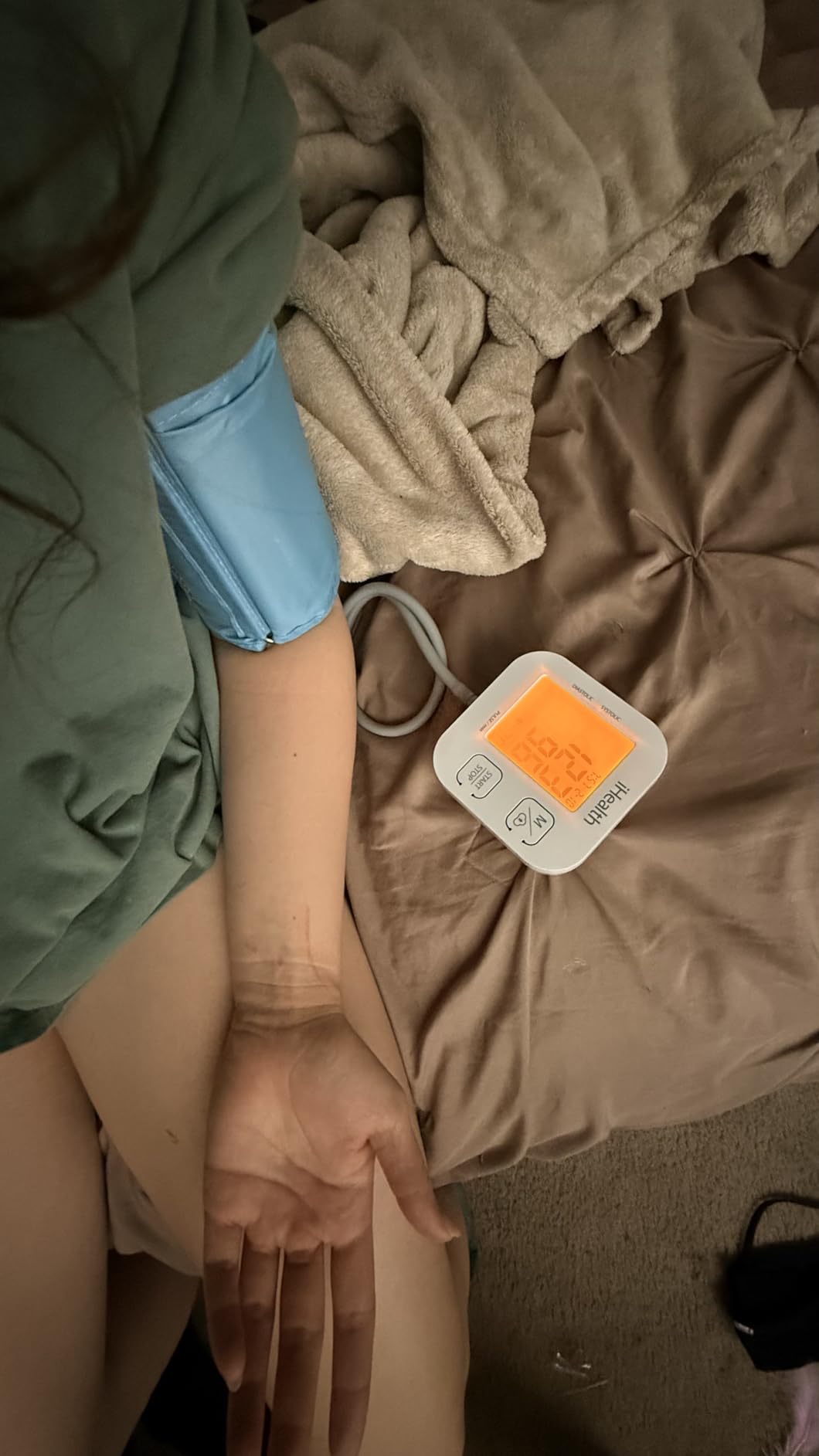 iHealth Track Smart Upper Arm Blood Pressure Monitor with Wide Range Cuff that fits Standard to Large Adult Arms, Bluetooth Compatible for iOS & Android Devices customer photo 1