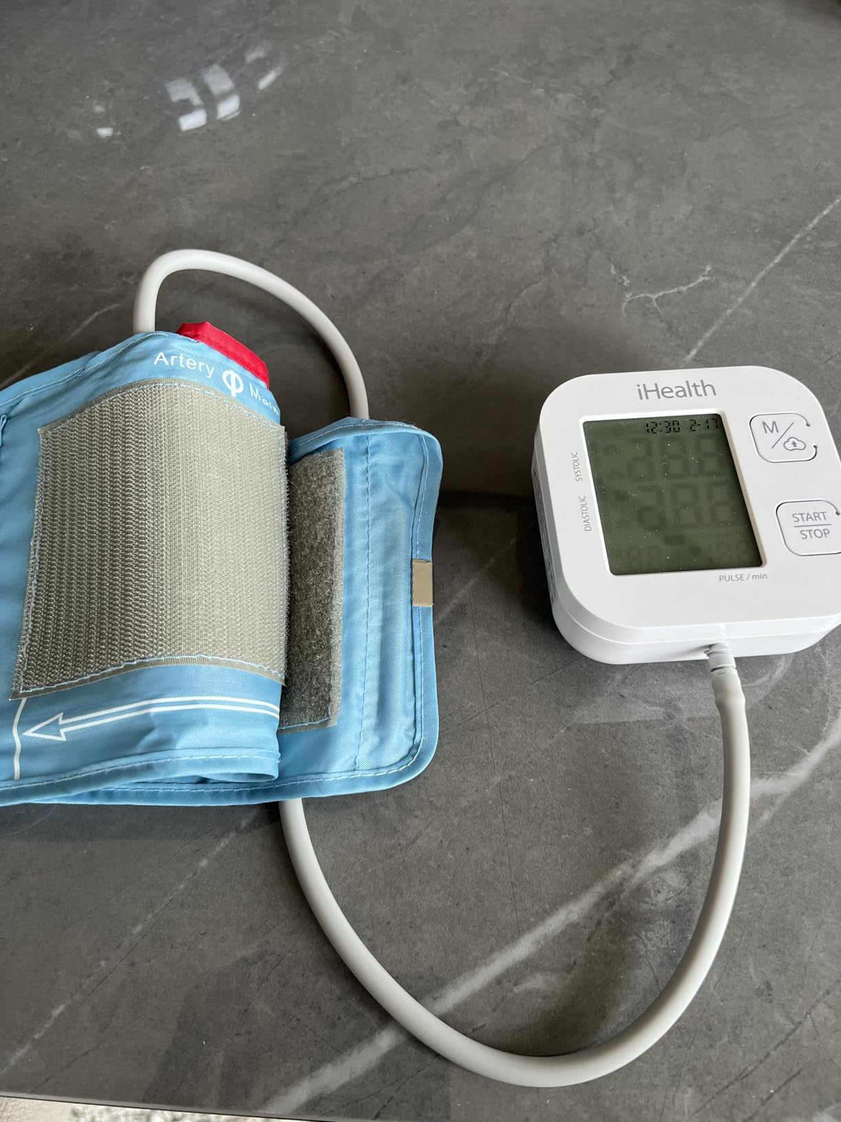 iHealth Track Smart Upper Arm Blood Pressure Monitor with Wide Range Cuff that fits Standard to Large Adult Arms, Bluetooth Compatible for iOS & Android Devices customer photo 2