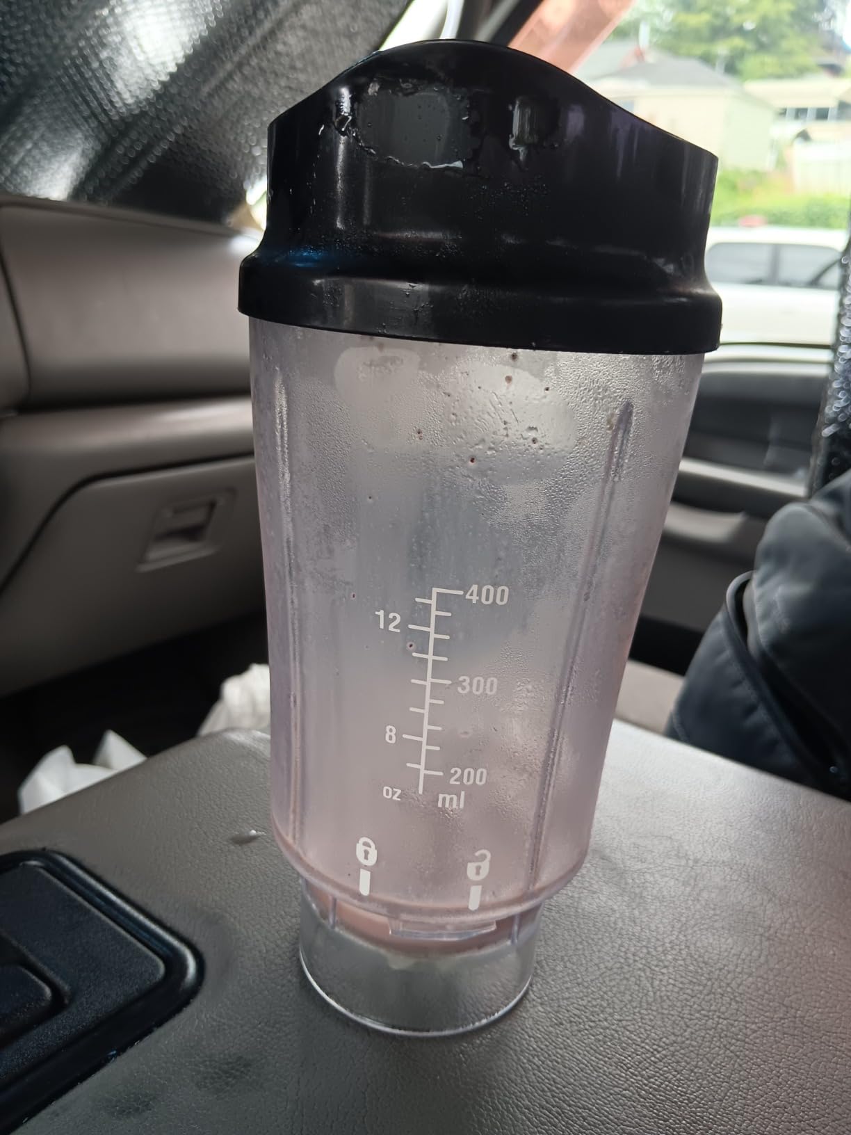 Ascent 100% Whey Protein Powder - Post Workout Whey Protein Isolate, Zero Artificial Flavors & Sweeteners, Soy & Gluten Free, 5.5g BCAA, 2.6g Leucine, Essential Amino Acids, Vanilla Bean 2 lb customer photo 1