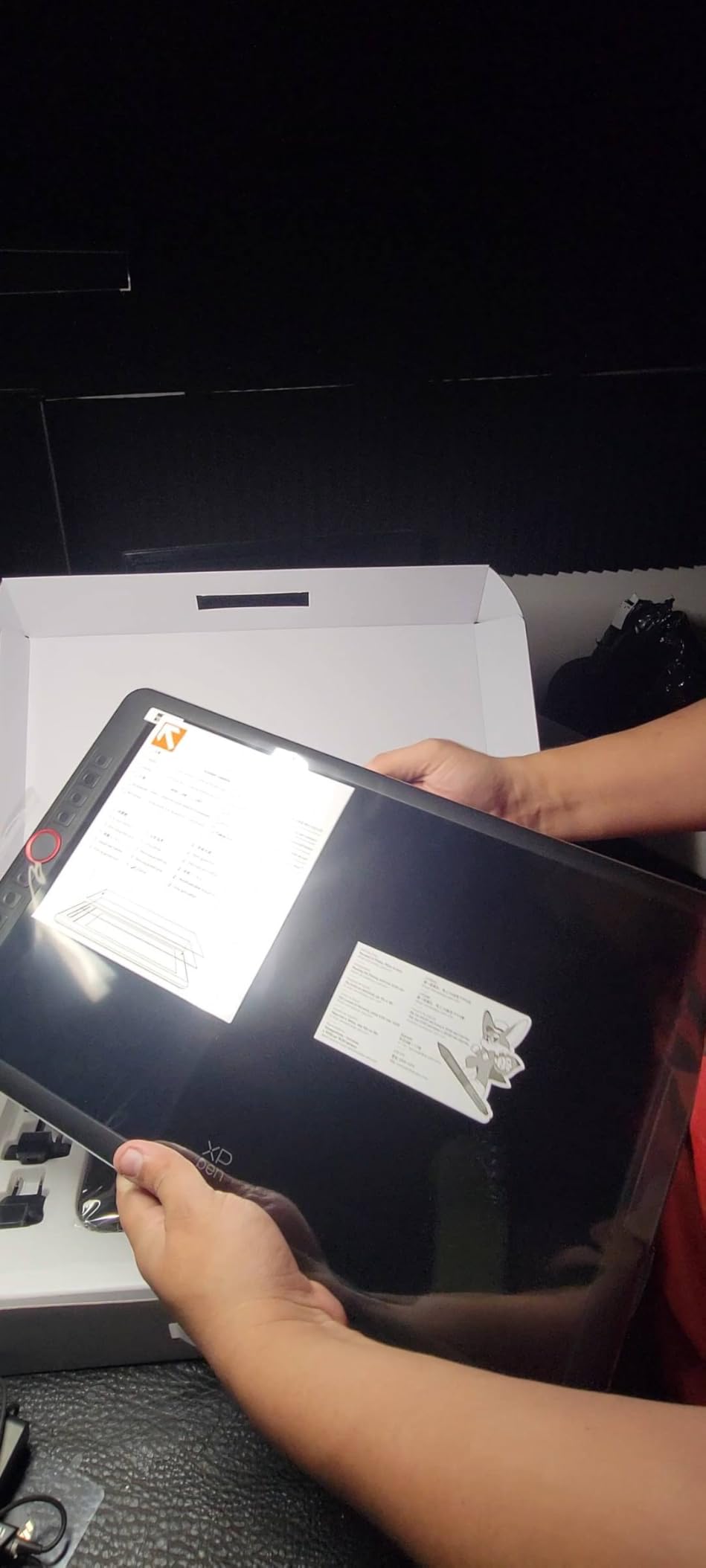 XP-PEN Artist12 11.6 Inch FHD Drawing Monitor Pen Display Graphic Monitor with PN06 Battery-Free Multi-Function Pen Holder and Glove 8192 Pressure Sensitivity customer photo 1