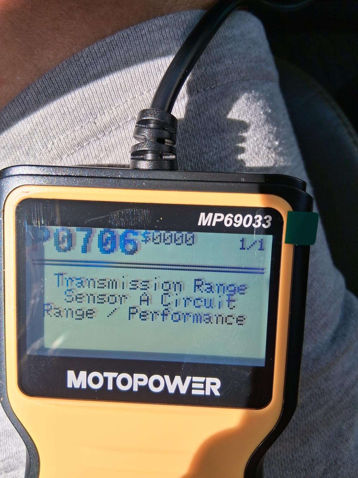 MOTOPOWER MP69033 Car OBD2 Scanner Code Reader Engine Fault Scanner CAN Diagnostic Scan Tool for All OBD II Protocol Cars Since 1996, Yellow customer photo 2