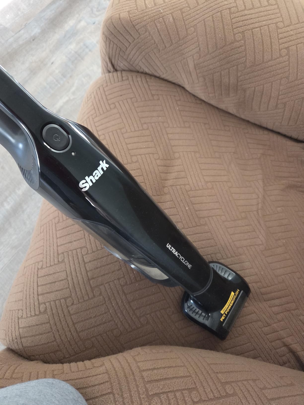 Shark UltraCyclone Pet Pro Plus Cordless Hand Vacuum, Powerful Suction, Handheld Vacuum for Car & Home, Pet Power Brush, Crevice Tool, Scrubbing Brush, XL Dust Cup, Black, CH951 customer photo 1