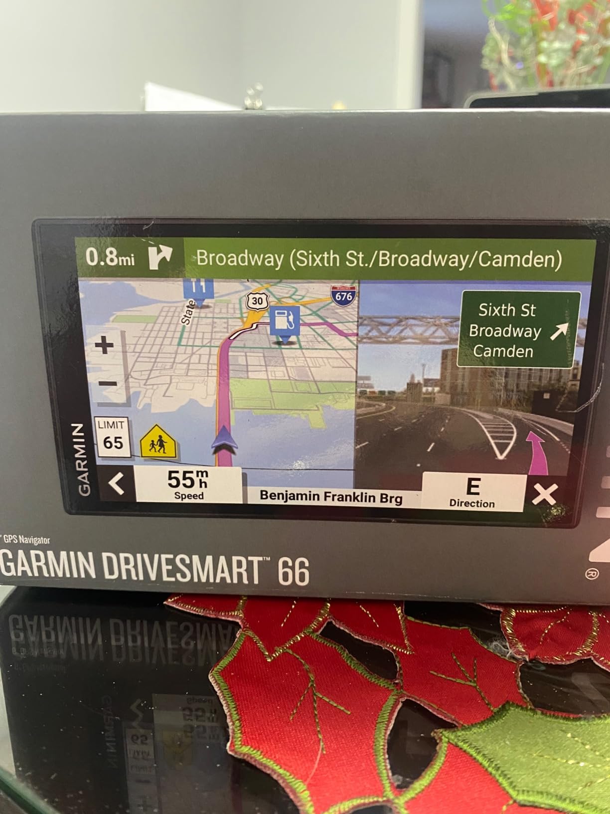 Garmin DriveSmart 86, 8-inch Car GPS Navigator with Bright, Crisp High-Resolution Maps and Garmin Voice Assist customer photo 1