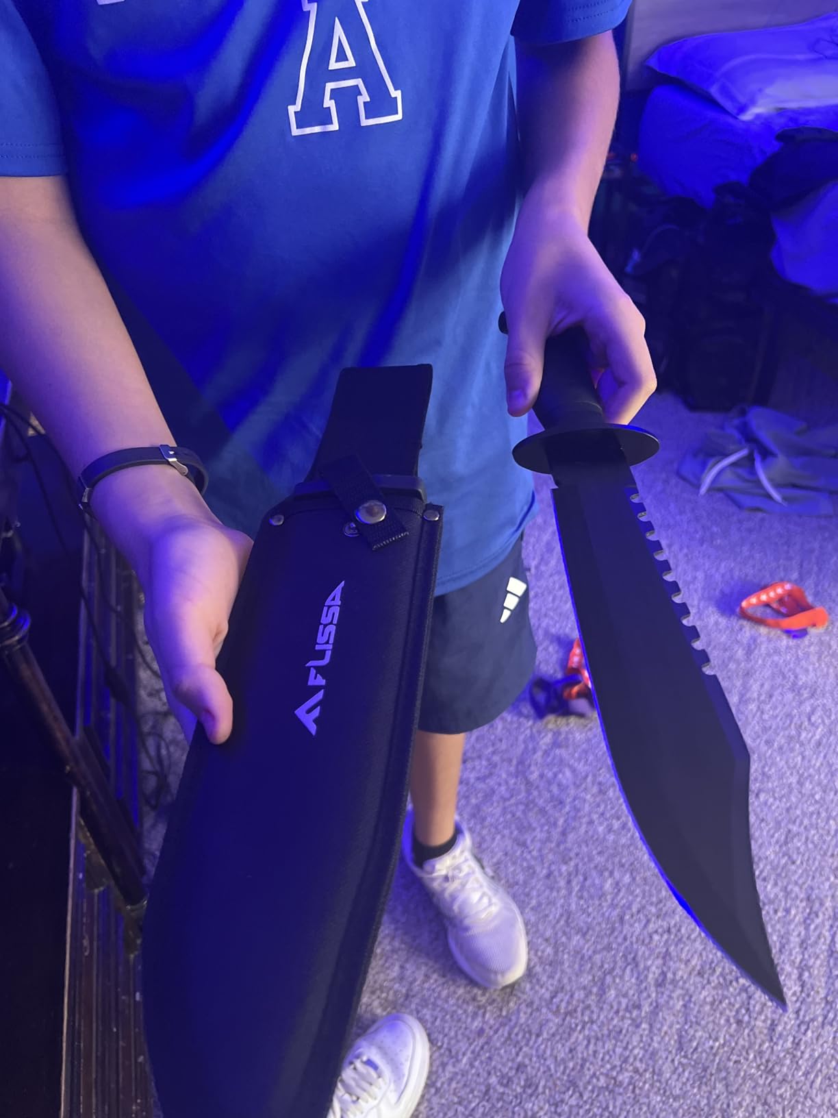 FLISSA Survival Hunting Knife with Sheath, 15-inch Full Tang Fixed Blade Tactical Bowie Knife with Sharpener & Fire Starter for Camping, Outdoor, Bushcraft customer photo 1