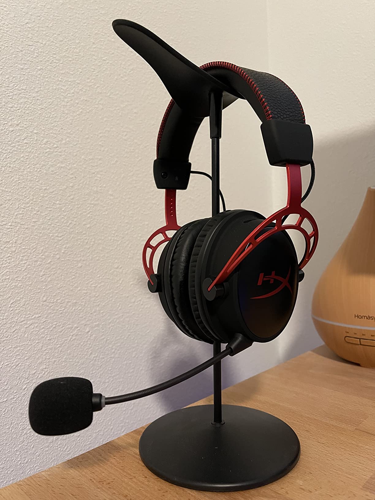 HyperX Cloud Alpha Wireless - Gaming Headset for PC, 300-hour battery life, DTS Headphone:X Spatial Audio, Memory foam, Dual Chamber Drivers, Noise-canceling mic, Durable aluminum frame,Red customer photo 2