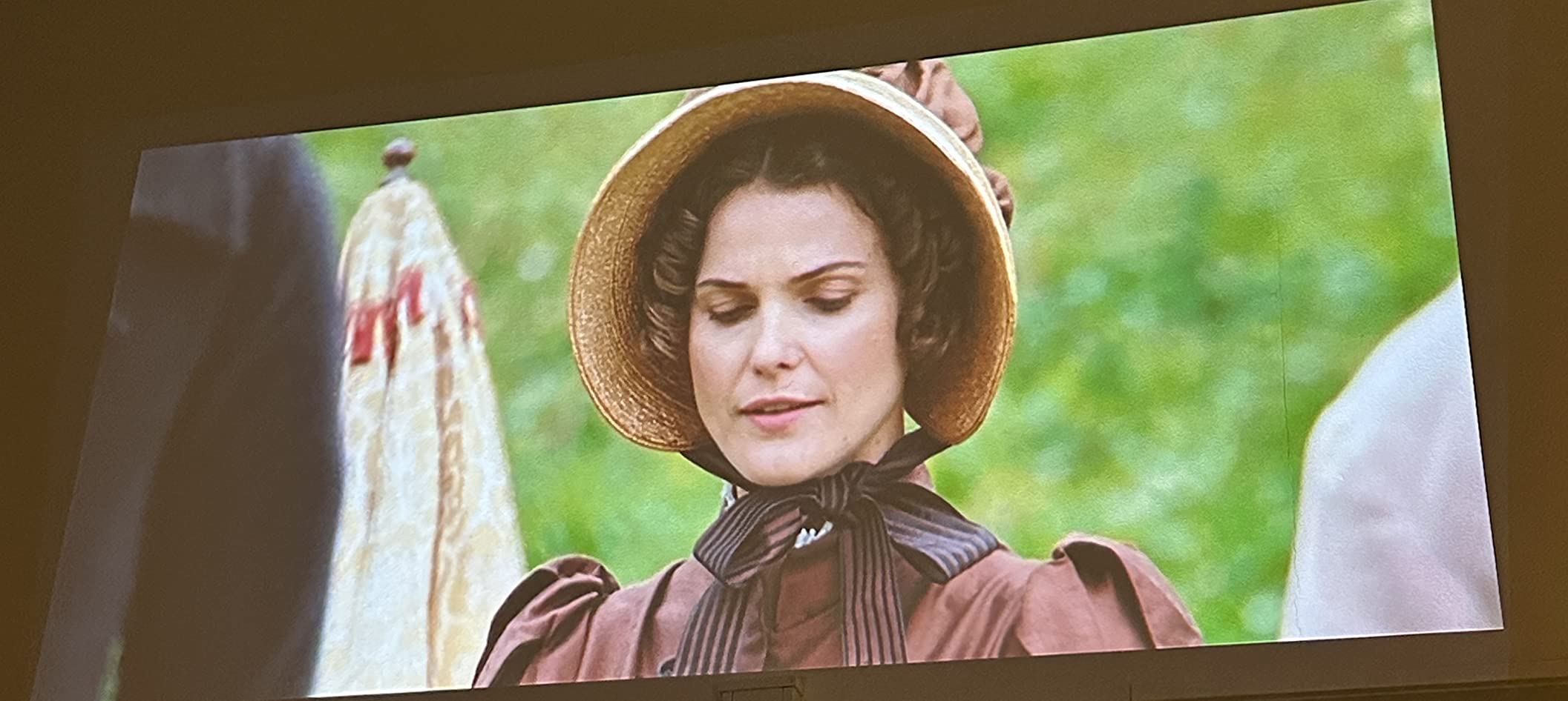 Epson Home Cinema 2350 4K PRO-UHD Smart Gaming Projector with Android TV, 3-Chip 3LCD, HDR10, HLG, 2,800 Lumens, Low Latency, 10 W Speaker, Bluetooth, Streaming Capability customer photo 1