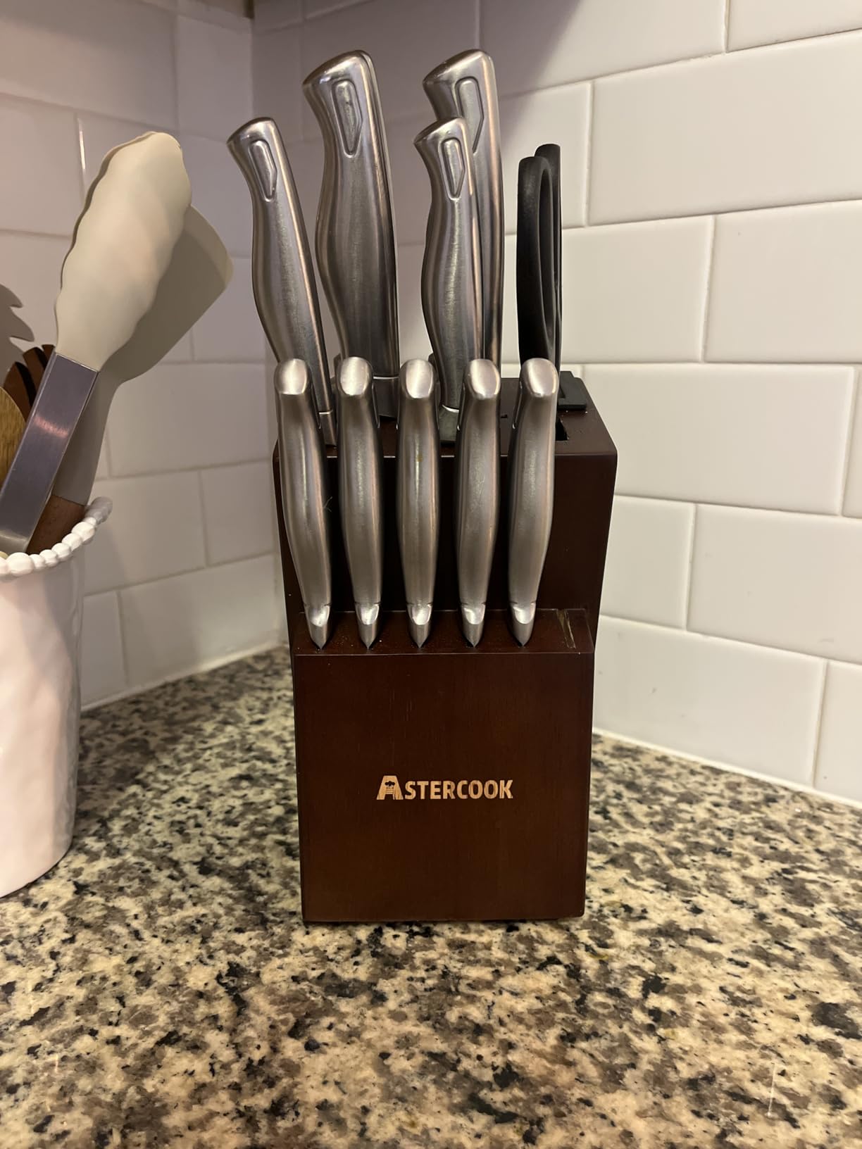 Astercook Knife Set, 15-Piece Kitchen Knife Set with Block, Built-in Knife Sharpener, German Stainless Steel Knife Block Set, Dishwasher Safe customer photo 1