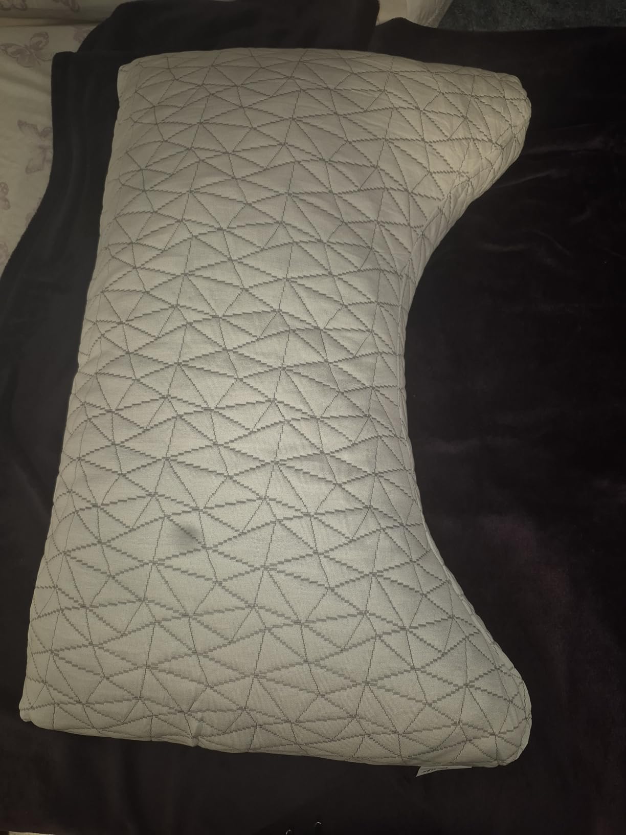 Coop Home Goods Original Cut-Out Adjustable Pillow, Queen Size Bed Pillows for Neck & Head Support, 18 x 28 Memory Foam Pillows - Medium Firm for Side Sleeper, CertiPUR-US/GREENGUARD Gold customer photo 1