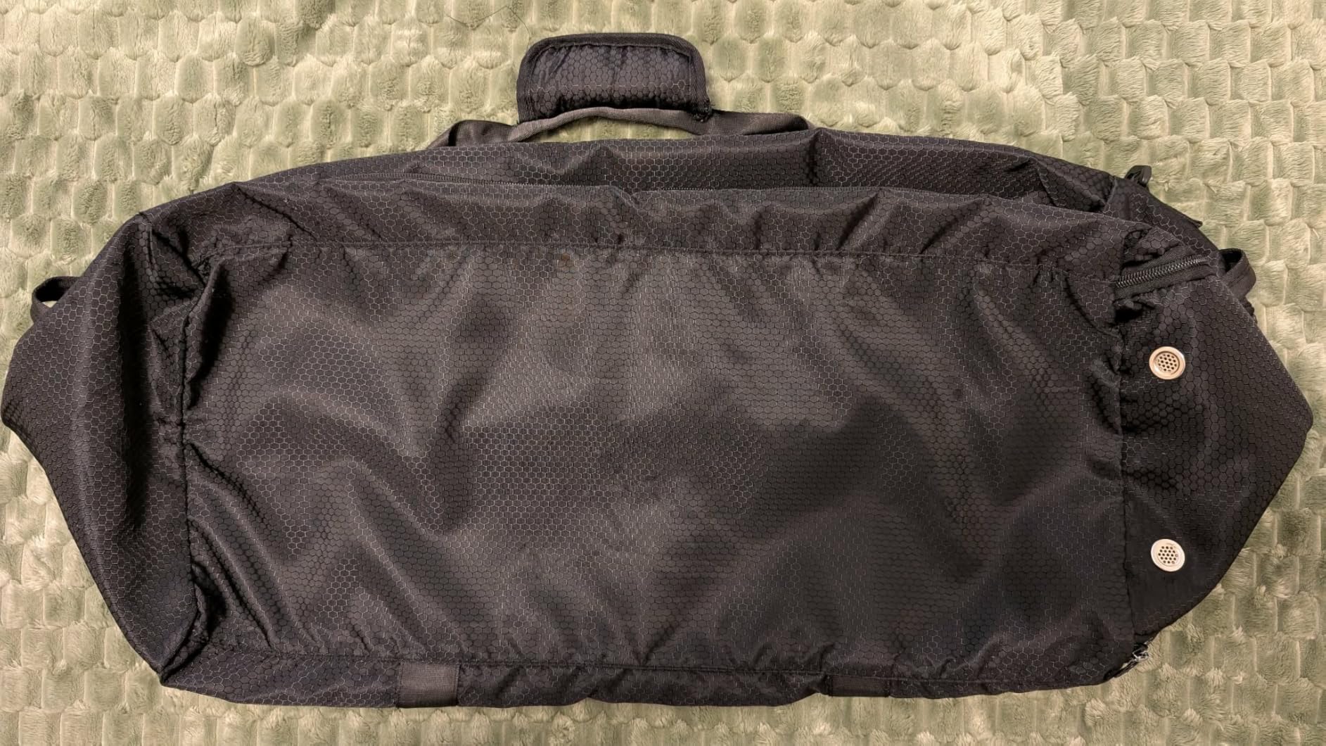 Fmeida 65L Duffle Bag with Shoes Compartment, Foldable Travel Duffel Bags for Men Women, Large Packable Travel Bag Water Repellent & Tear Resistant (Black) customer photo 1