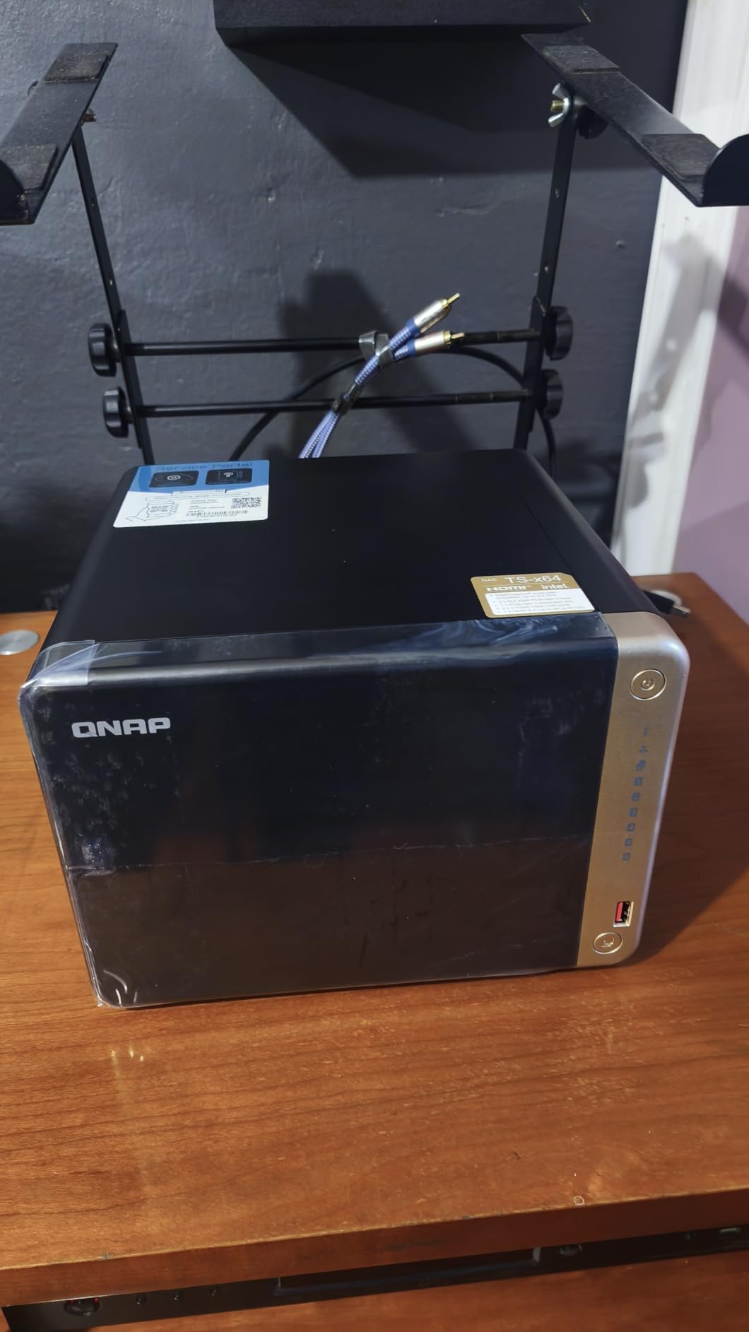 QNAP TS-464-8G-US 4 Bay High-Performance Desktop NAS customer photo 1