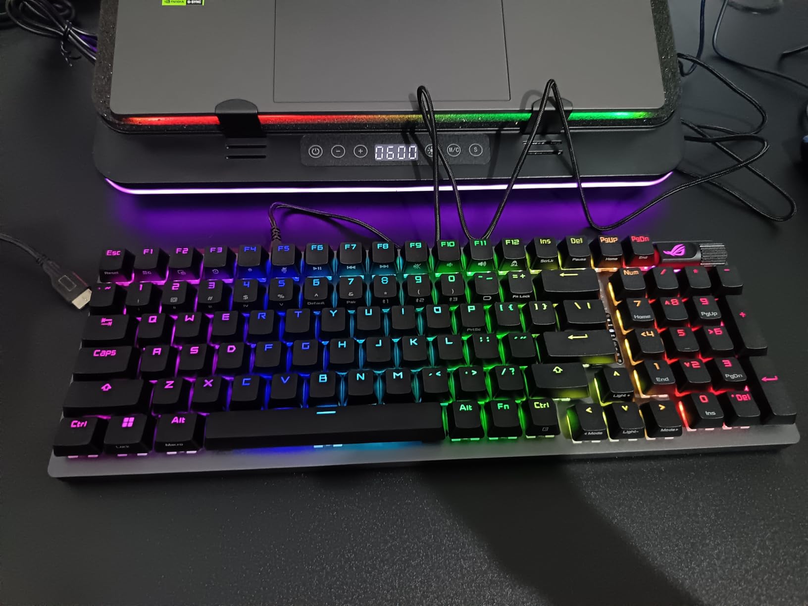 ROG Strix Scope II 96 Wireless Mechanical Gaming Keyboard - 96% Full-Size, Tri-Mode Connectivity, Hot Swappable Pre-lubed ROG NX Snow Linear Switches, PBT Keycaps, RGB, PC/Mac Support-Black customer photo 2