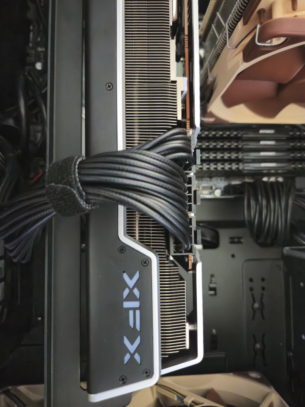 XFX Speedster QICK319 RX 7700 XT Black Gaming Graphics Card 12GB GDDR6 HDMI 3xDP, AMD RDNA 3 RX-77TQICKB9 customer photo 2