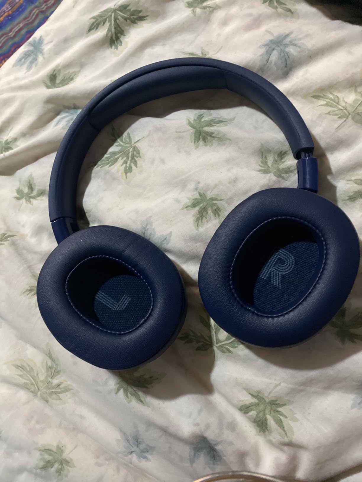 JBL Tune 770NC - Adaptive Noise Cancelling with Smart Ambient Wireless Over-Ear Headphones, Bluetooth 5.3, Up to 70H Battery Life with Speed Charge, Lightweight, Comfortable & Foldable Design customer photo 2