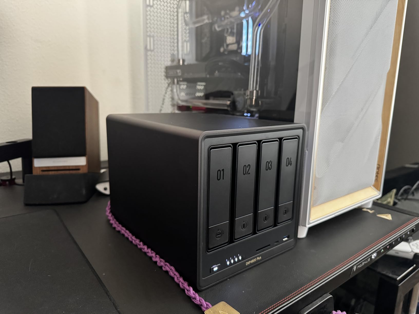 UGREEN NAS DXP4800 Plus 4-Bay Desktop NASync customer photo 1