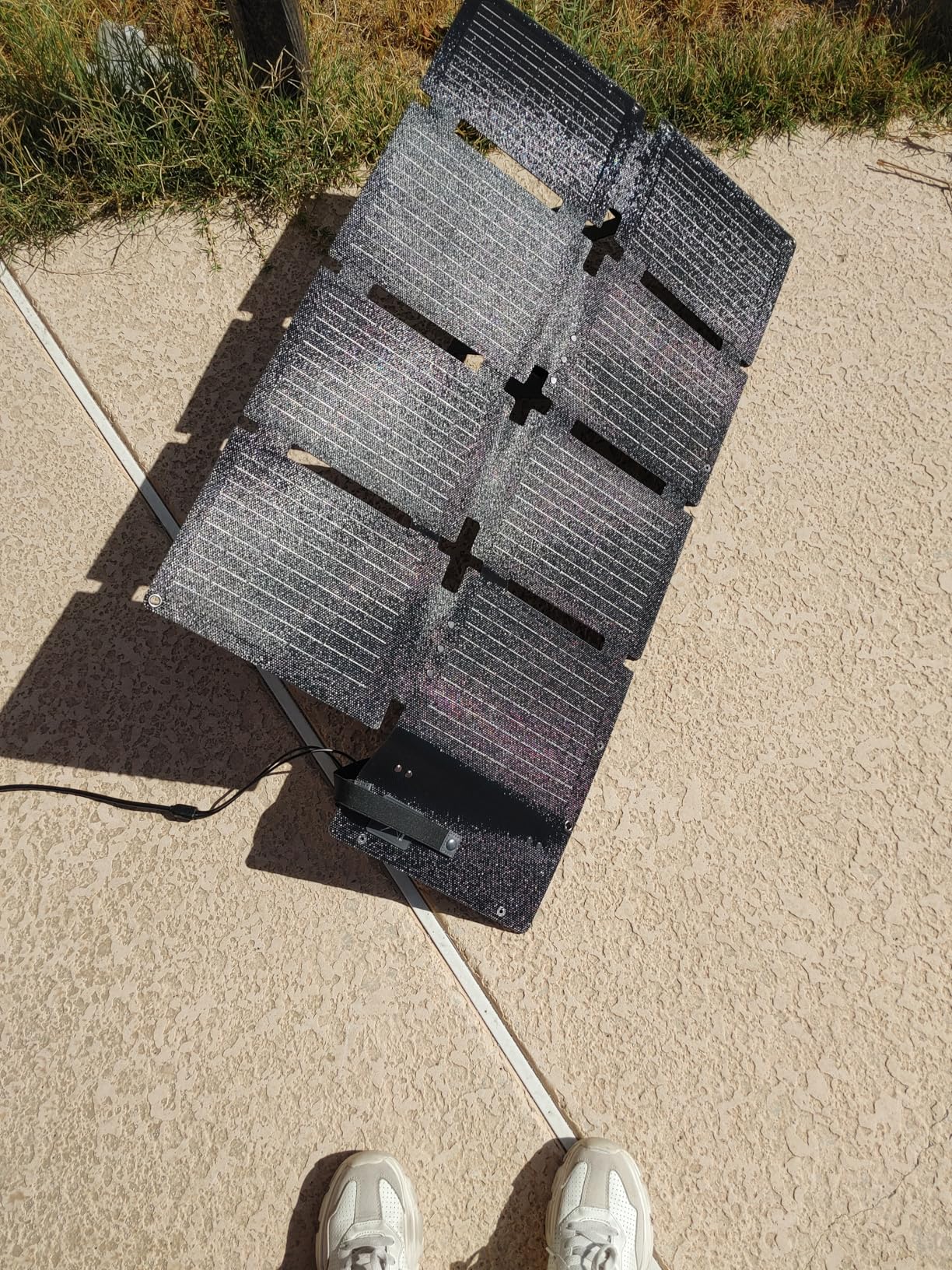 Portable Power Station SOLIX C300, 288Wh LiFePO4 Battery, 300W (600W Surge) Solar Generator, 140W Two-Way Fast Charging, for Outdoor Camping, Traveling, and Emergencies (Solar Panel Optional) customer photo 1