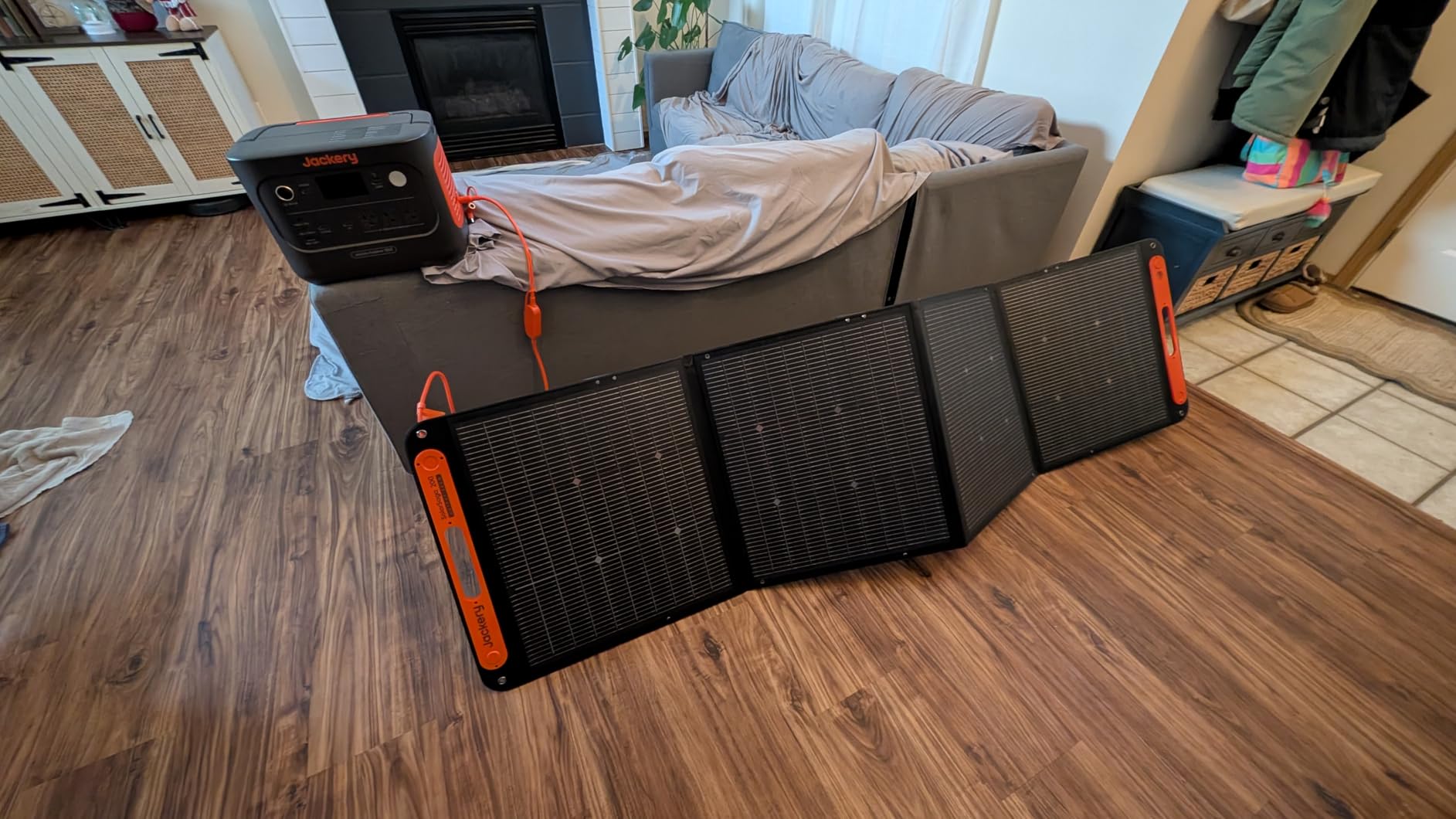 Explorer 1000 v2 Portable Power Station, 1070Wh LiFePO4 Battery, 1500W AC/100W USB-C Output, 1 Hr Fast Charge, Solar Generator for Camping, Emergency, RV, Off-Grid Living customer photo 1