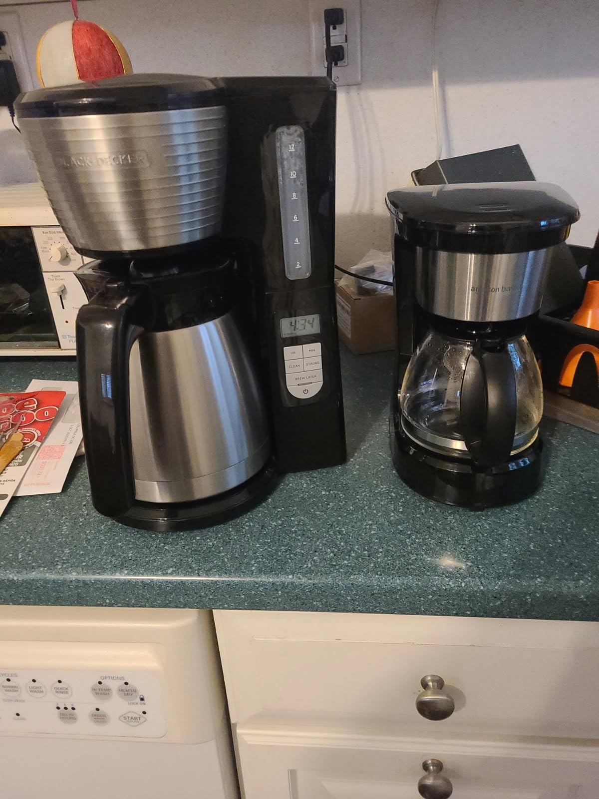 Amazon Basics Programmable 12 Cup Drip Coffee Maker with Glass Coffee Pot (1.9 Qt), Auto Shut-off, Touch Screen, Auto Pause, Removable Filter Basket, Black & Silver customer photo 1