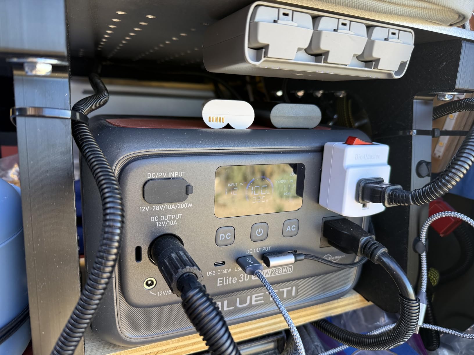 BLUETTI Elite 30 V2 Portable Power Station 288Wh 600W LFP Solar Generator | Power Lifting 1500W, 10ms UPS, 45 Min 0-80% Fast Charging, Emergency Backup Power for Blackout, Camping, Outage and Road Trip customer photo 1