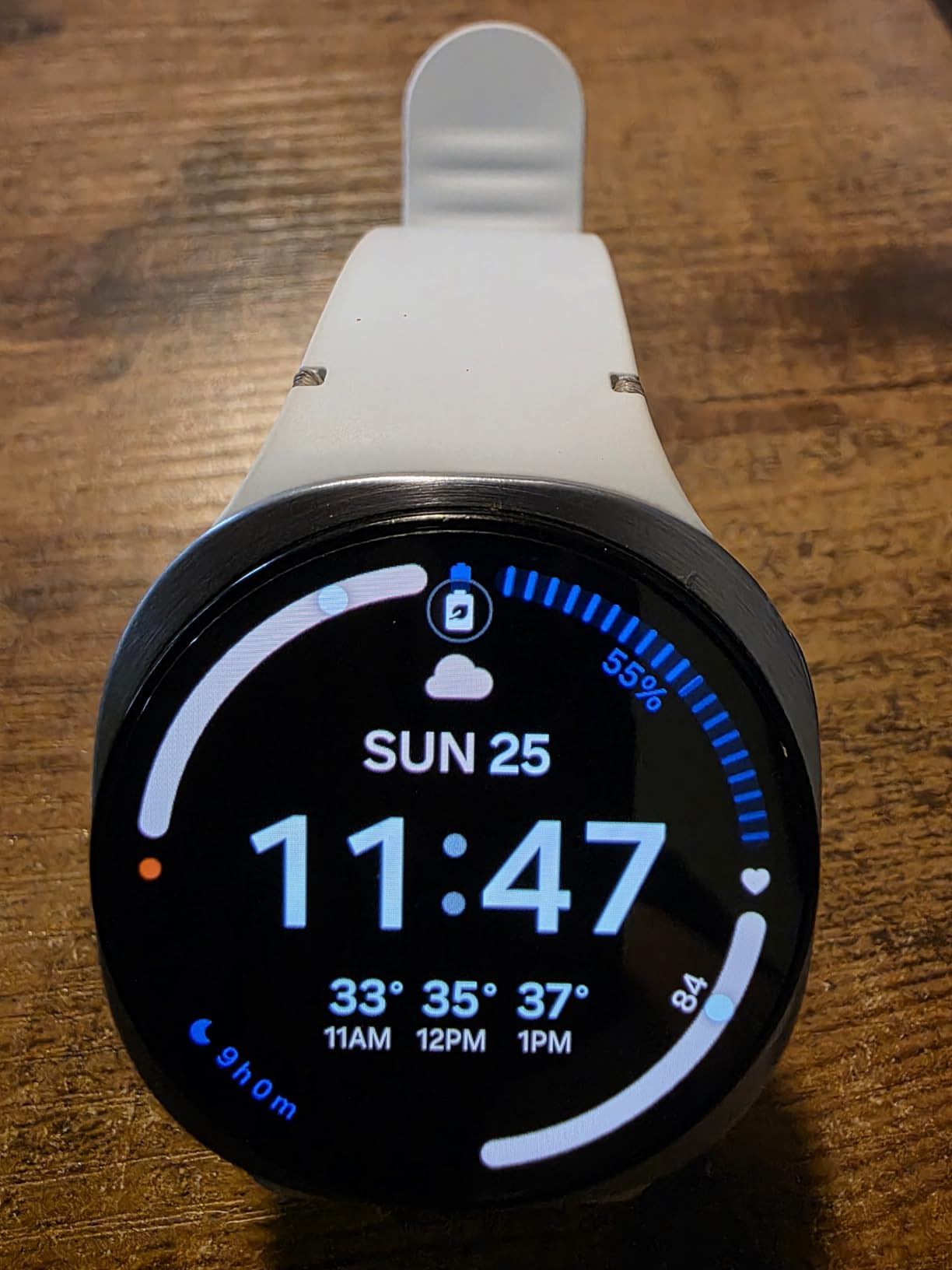 Samsung Galaxy Watch 8 (2025) 40mm Bluetooth Smartwatch, Cushion Design, Fitness Tracker, Sleep Coaching, Running Coach, Energy Score, Heart Rate Tracking, Graphite [US Version, 2 Yr Warranty] customer photo 2