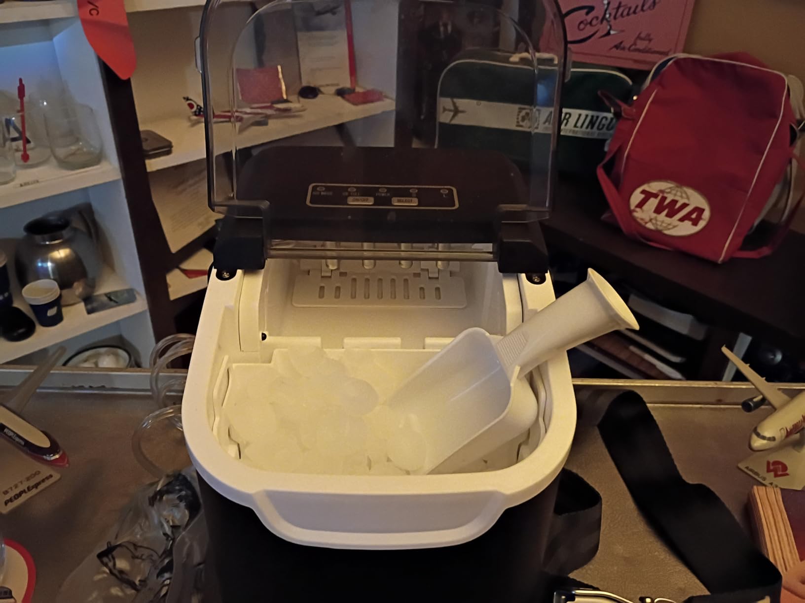 Antarctic Star Countertop Ice Maker Machine, 8 Ice Cubes in 6 mins, 26lb/Day Ice with 2 Sizes- Portable Mini, Energy Saving & Basket/Scoop for Home/Party/Travel/Camping/Bar, Dark Black customer photo 2