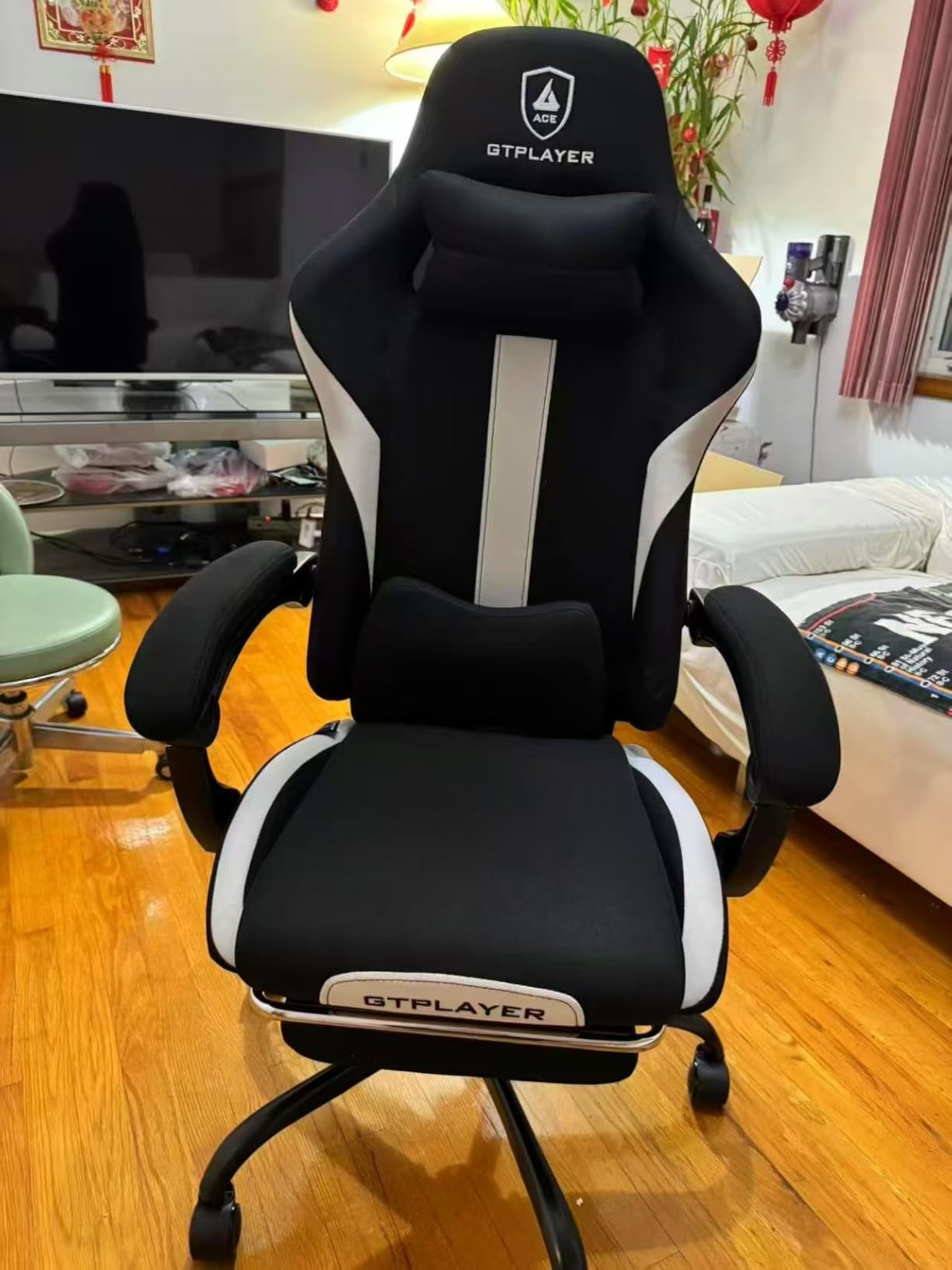 GTPLAYER Gaming Chair with Foot Rest & Pocket Spring Cushion, Breathable Fabric for Home Office Desk, Ergonomic High Back Computer Chair with Headrest & Lumbar Support, Black customer photo 2