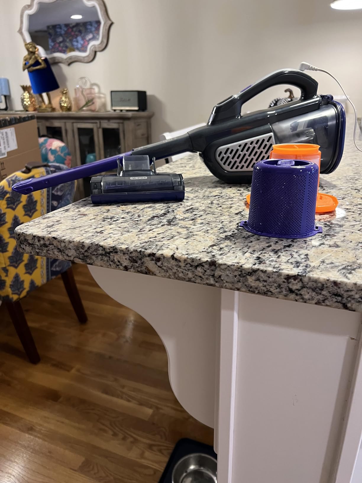 BLACK+DECKER dustbuster Reveal Pet Hair Vacuum, Hand Held Vacuum Cordless Portable for Home and Car, Rechargeable, LED Light, Powerful Suction, Includes Pet Brush and Crevice Tool, HLVD320BP07 customer photo 2