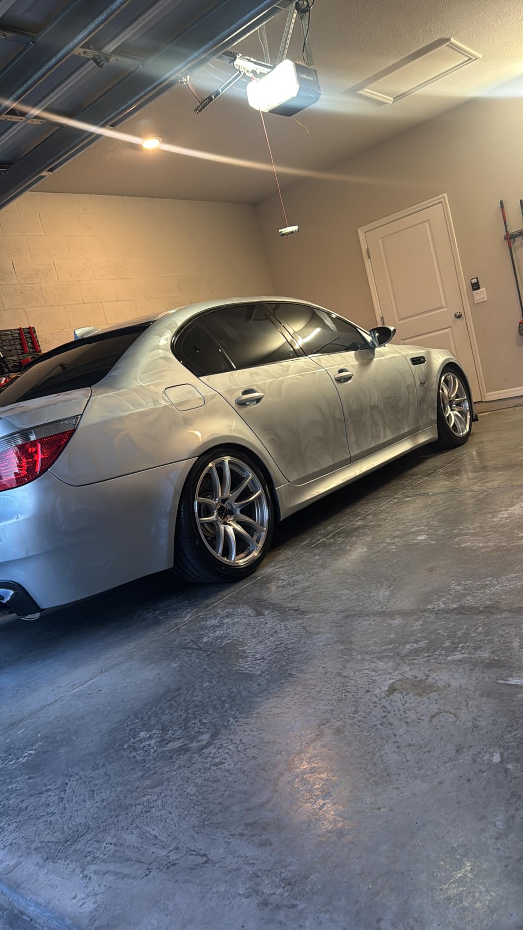 Meguiar's G7014J Gold Class Carnauba Plus Premium Paste Wax, Creates a Deep Dazzling Shine - 11 Oz Container customer photo 1