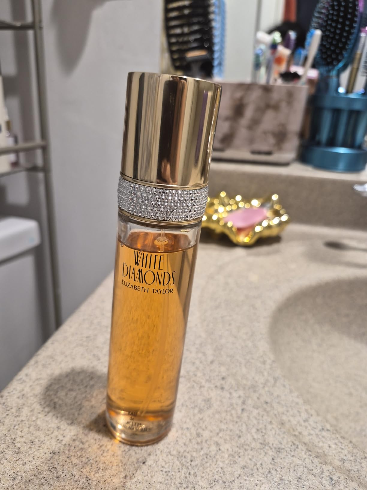 Elizabeth Taylor White Diamonds Women's Perfume, Long-Lasting Floral Fragrance for Her, Eau de Toilette EDT Spray, 3.3 fl oz customer photo 1