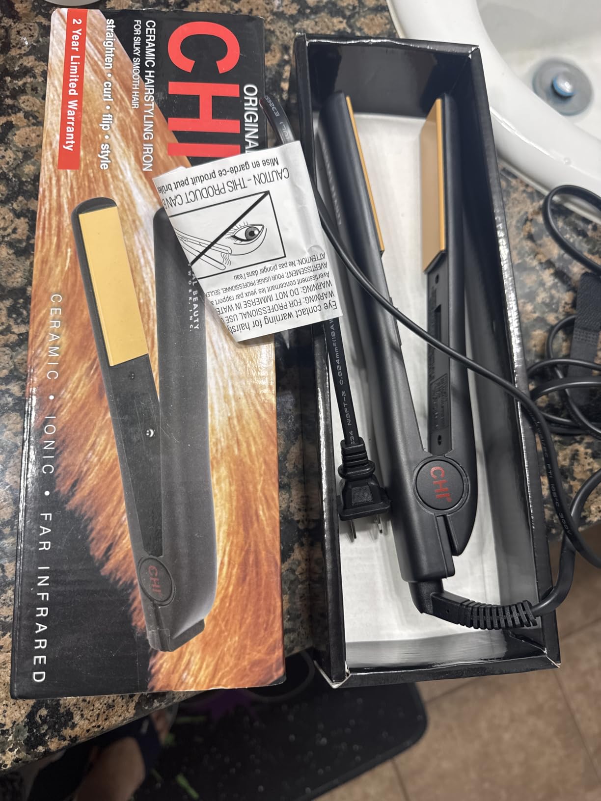 CHI Original Ceramic Flat Iron, Straightener For A Smooth Finish, Ceramic Floating Plates, Quick Heat Up, Analog On/Off Switch, 1