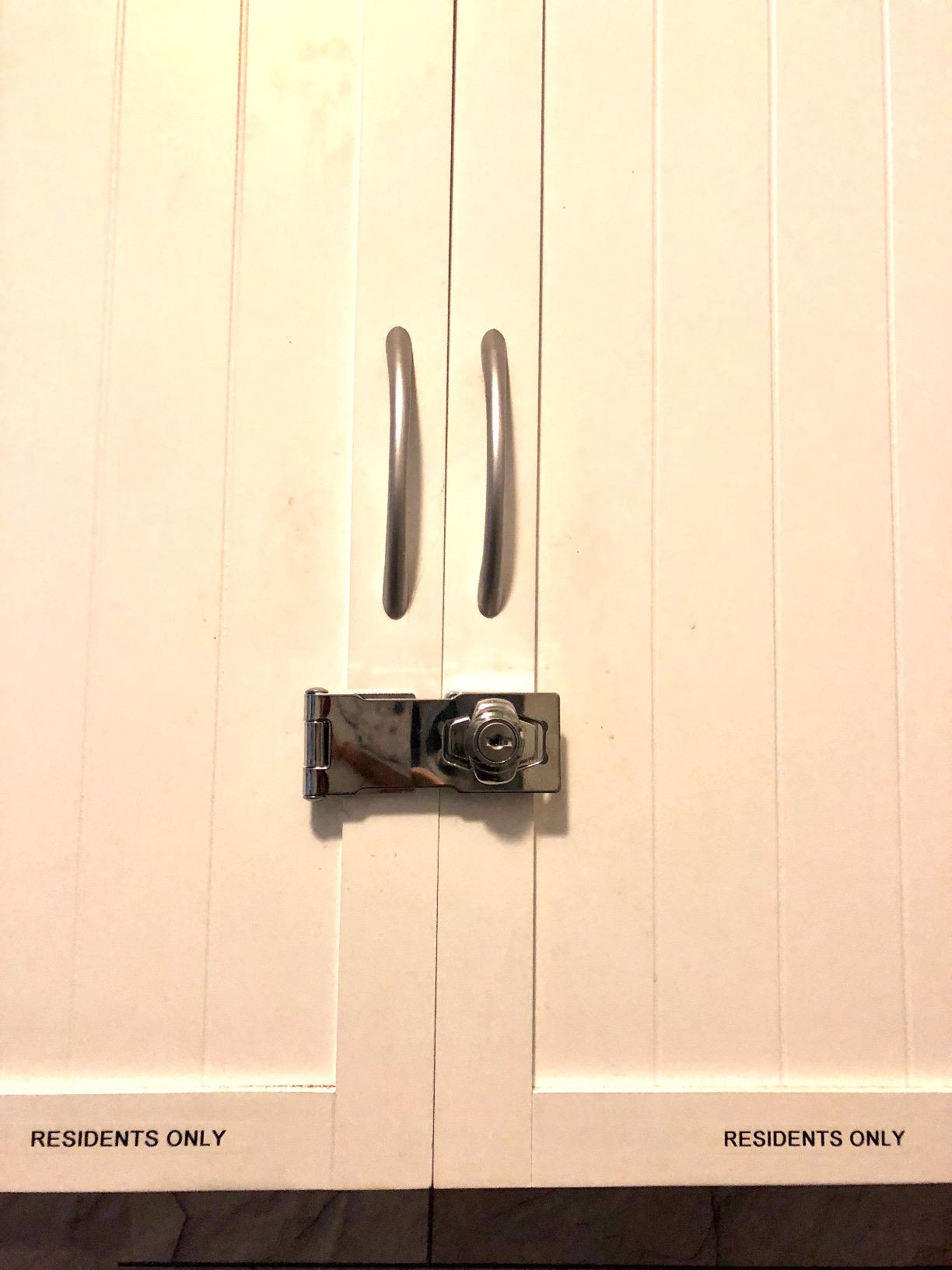 Prime-Line U 9951 Keyed Hasp Lock - Twist Knob Keyed Locking Hasp for Small Doors, Cabinets and More, 4