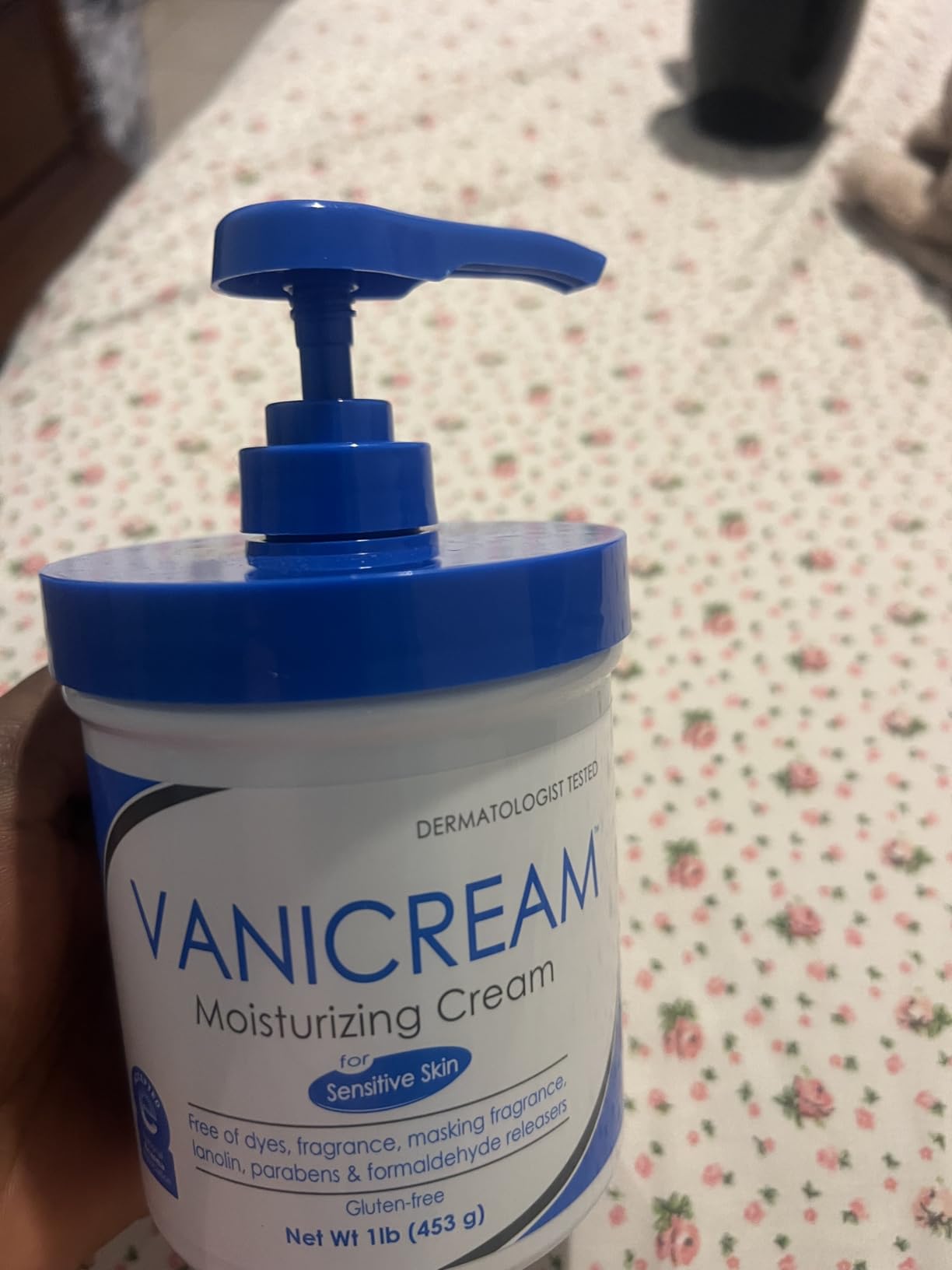 Vanicream Moisturizing Skin Cream with Pump Dispenser - 16 fl oz (1 lb) - Moisturizer Formulated Without Common Irritants for Those with Sensitive Skin customer photo 2