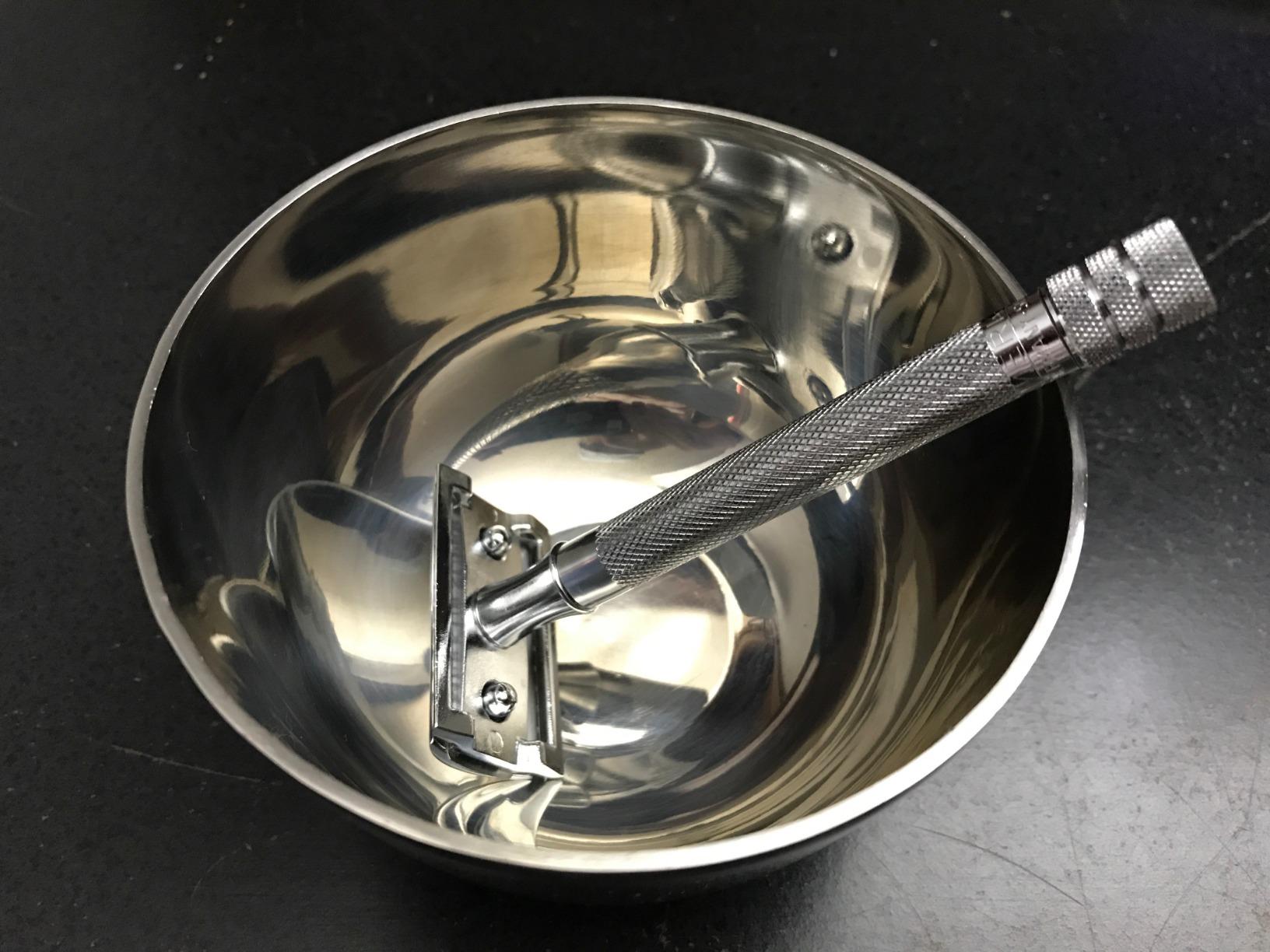 MERKUR 23C Double Edge Safety Razor - Polished Chrome, Long Knurled Brass Handle, Made in Germany, Plastic-Free, Three Piece Design, Closed Comb, Straight Bar customer photo 1