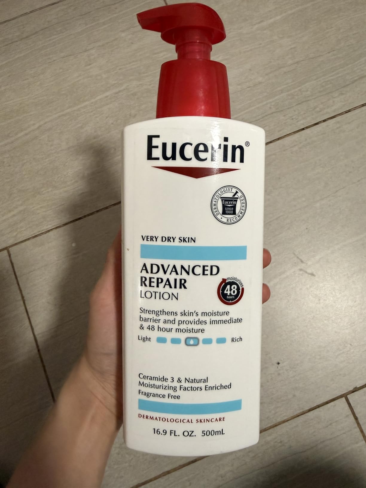 Eucerin Advanced Repair Body Lotion for Very Dry Skin, Unscented Lotion Formulated with Ceramides, 16.9 Fl Oz Bottle customer photo 1