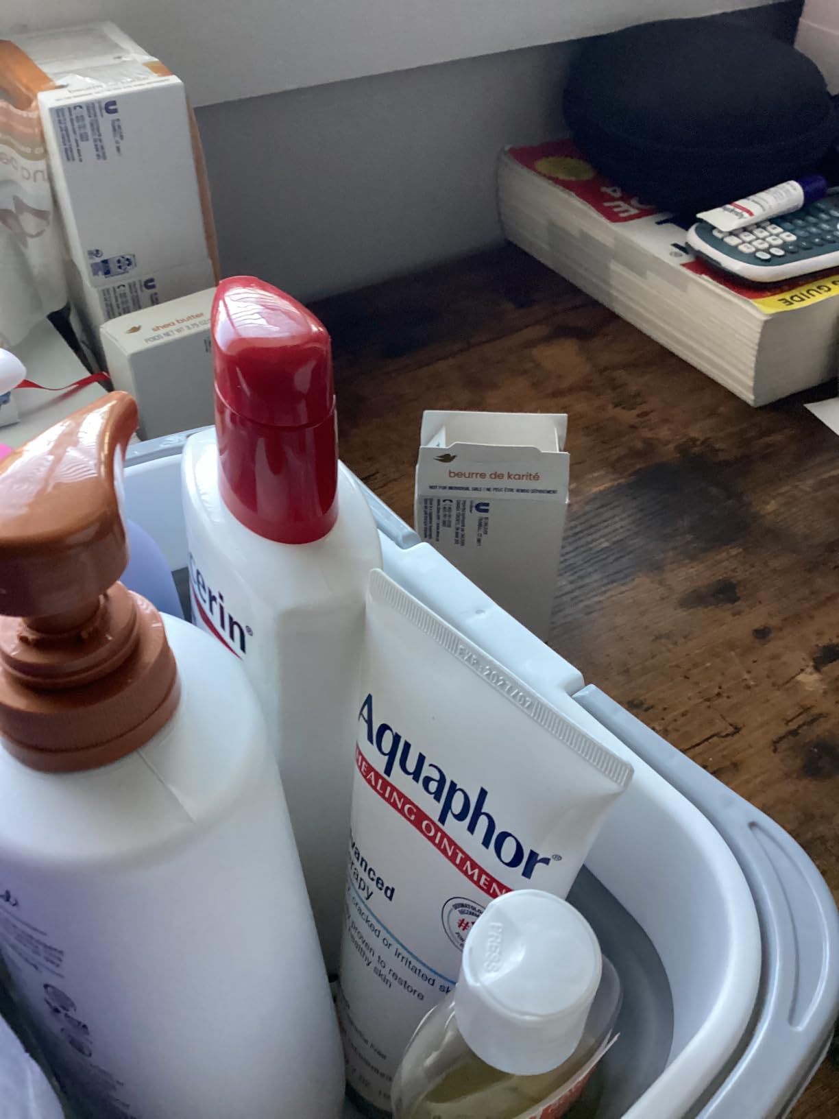 Eucerin Advanced Repair Body Lotion for Very Dry Skin, Unscented Lotion Formulated with Ceramides, 16.9 Fl Oz Bottle customer photo 2