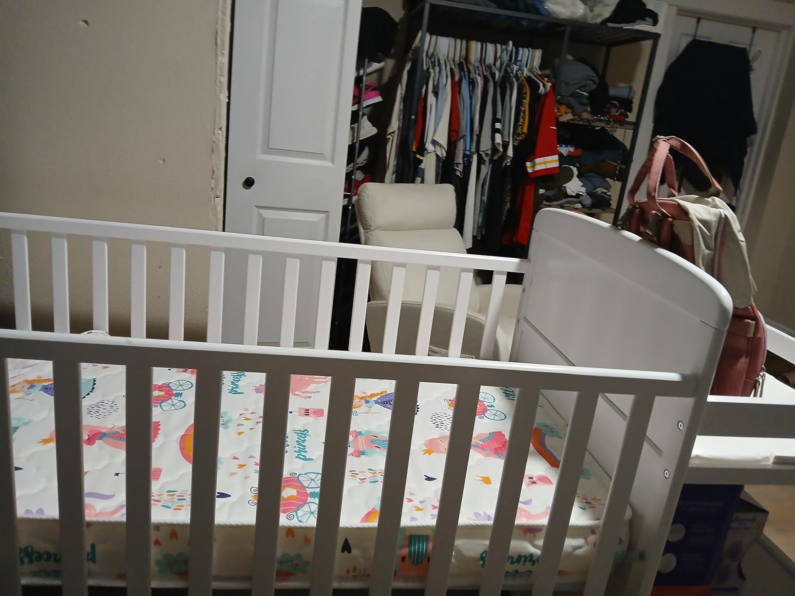 Dream On Me Anna 3-in-1 Convertible Full-Size Baby Crib & Changer with Storage in White, GreenGuard Gold & JPMA, Pinewood, Converts to Day & Toddler Bed, 3 Mattress Heights, 1