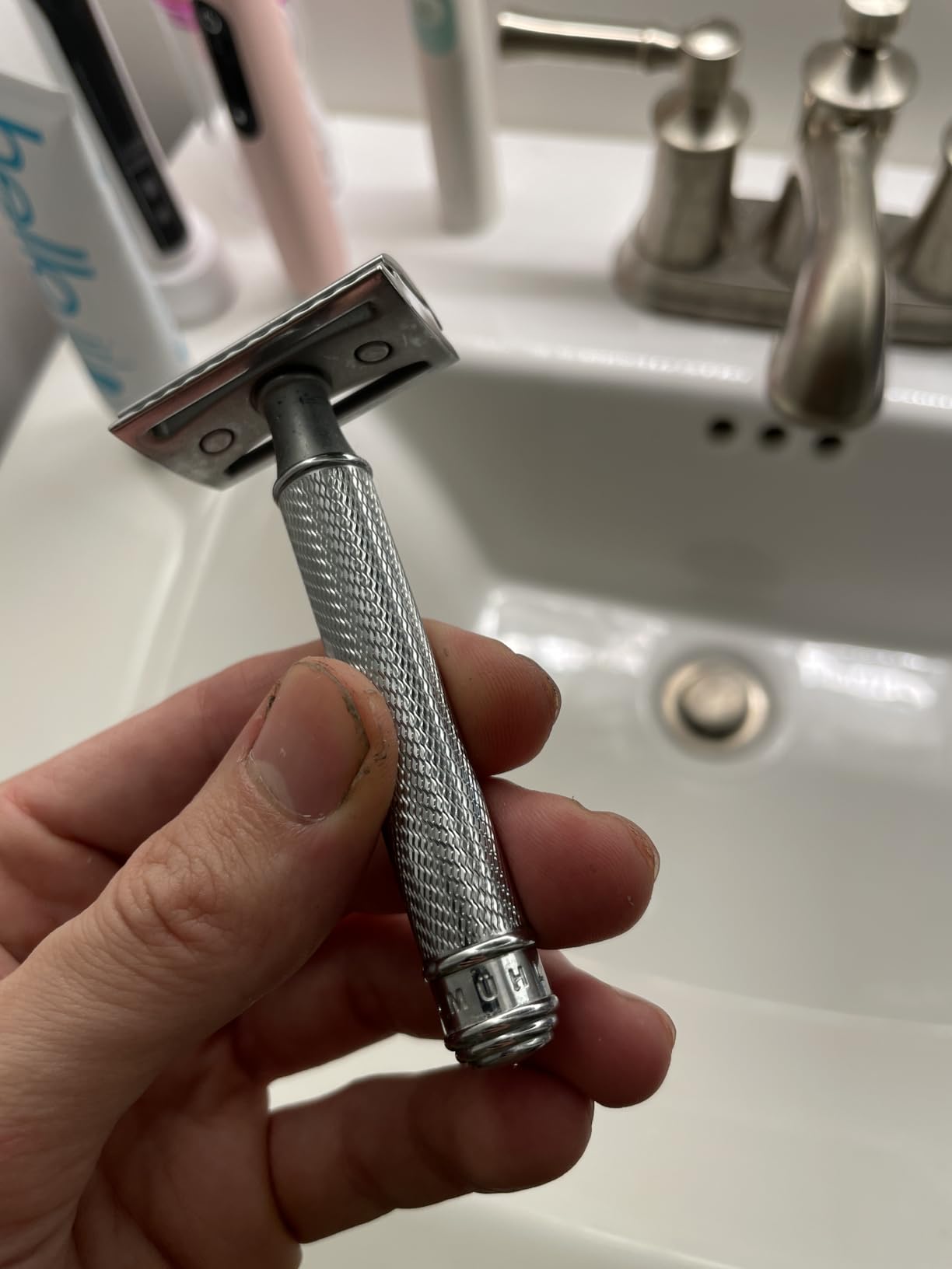 MÜHLE TRADITIONAL R89 Double Edge Safety Razor (Closed Comb) | Perfect for Everyday Use | Barbershop Quality Close Smooth Shave | Luxury Razor for Men customer photo 2
