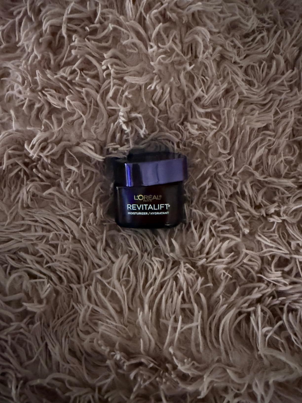 L'Oreal Paris Revitalift Triple Power Anti-Aging Face Moisturizer, Pro Retinol, Hyaluronic Acid & Vitamin C to Reduce Wrinkles, Firm & Brighten Skin, 1.7 Oz customer photo 2