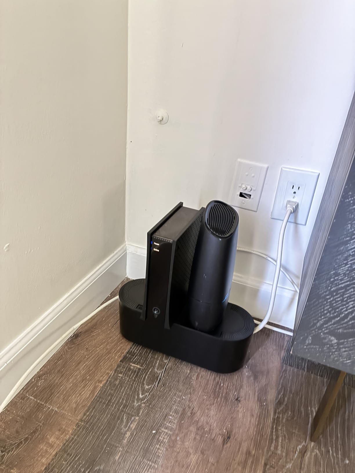 D-Line Cable Management Box, Power Strip Holder, Floor Outlet Hiders, Desk Cord Organizer, Cover TV Wires, Wire Storage, Extension Hider, Office Concealer for Cords, Baby Proof Cables - Large, Black customer photo 1