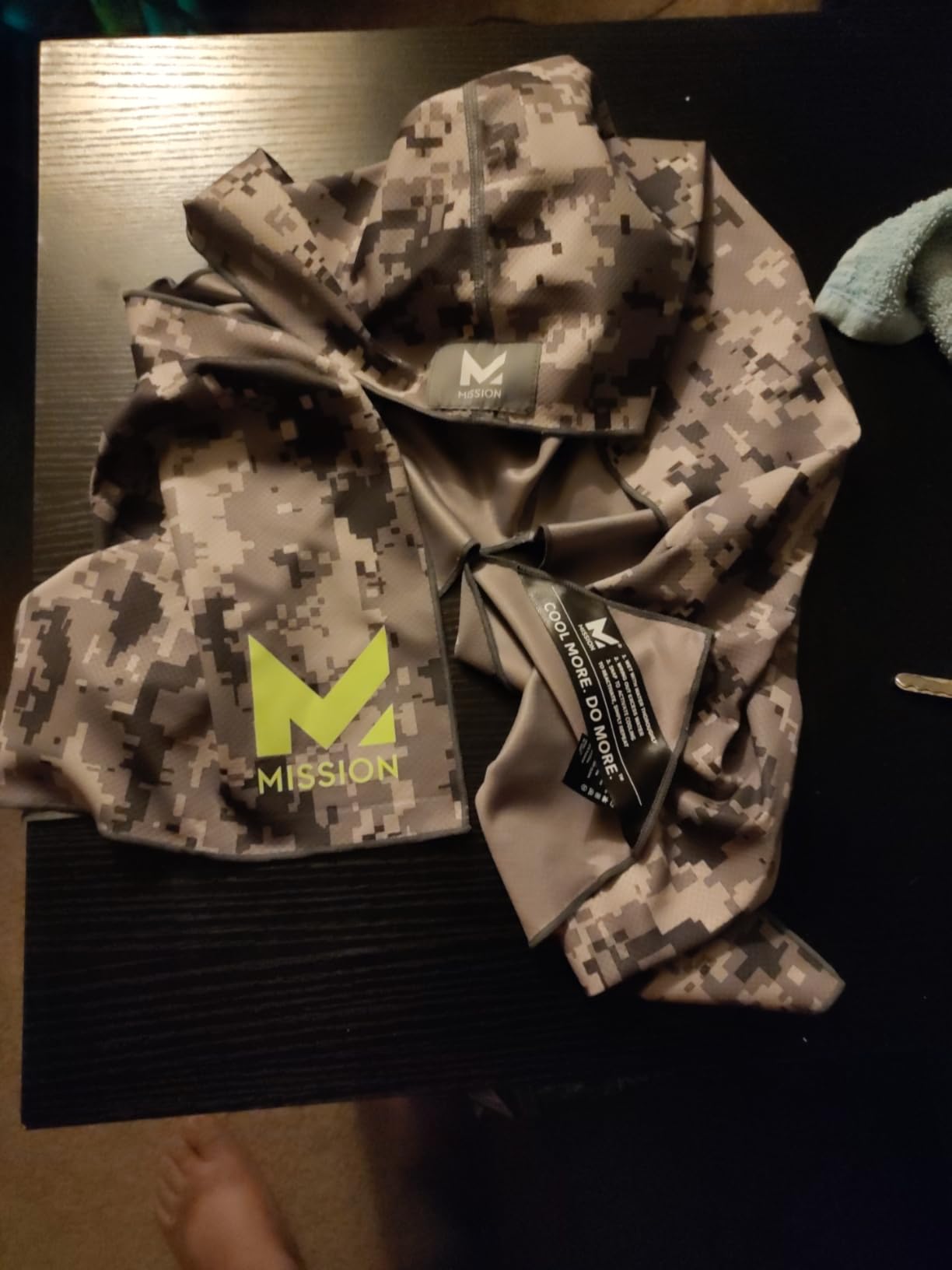 MISSION Cooling Hoodie Towel, Evaporative Cool Technology, Cools Instantly When Wet, UPF 50 Sun Protection, Contours Your Head to Stay in Place, Great for Sports, Fitness, Gym customer photo 2