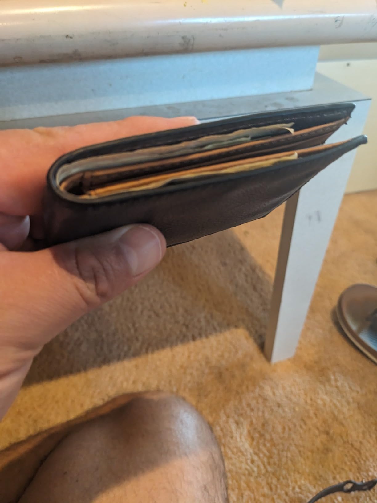 Men's Leather Slim Minimalist Bifold Front Pocket Wallet for Men customer photo 2