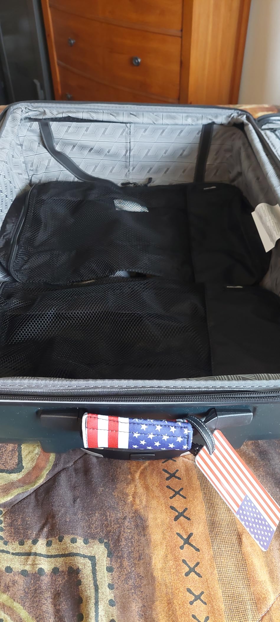 4-Piece Slim Packing Cubes, Travel Accessories Set, Luggage Organizer, Suitcase Organizer with Double Zipper, Mesh Top, Space-Saving, Gray (Previously Amazon Basics) customer photo 1