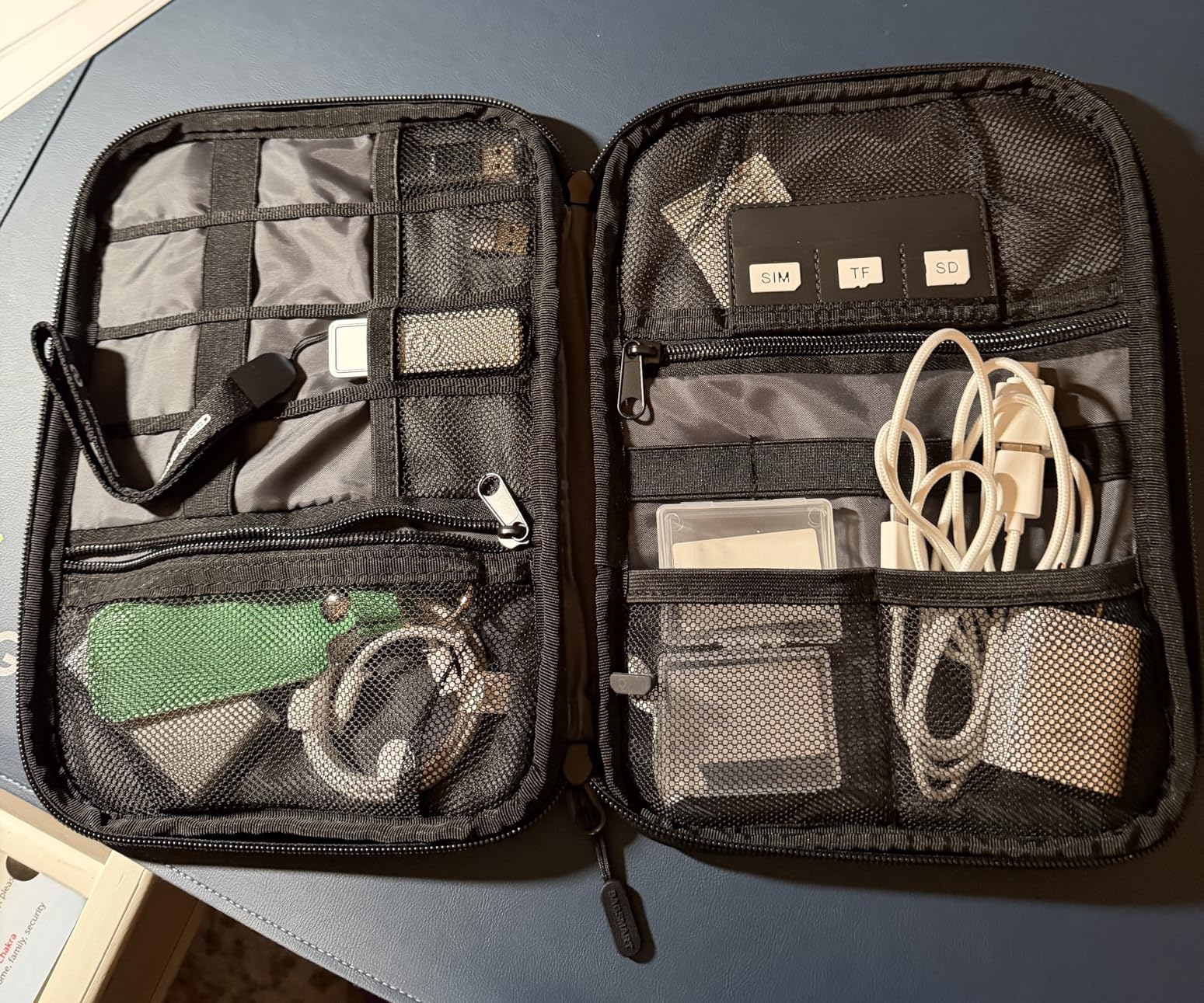 BAGSMART Large Electronics Travel Organizer Case, Tech Accessories Cord Storage Bag for Phone, Power Bank, SD Card, Cables, Black customer photo 1