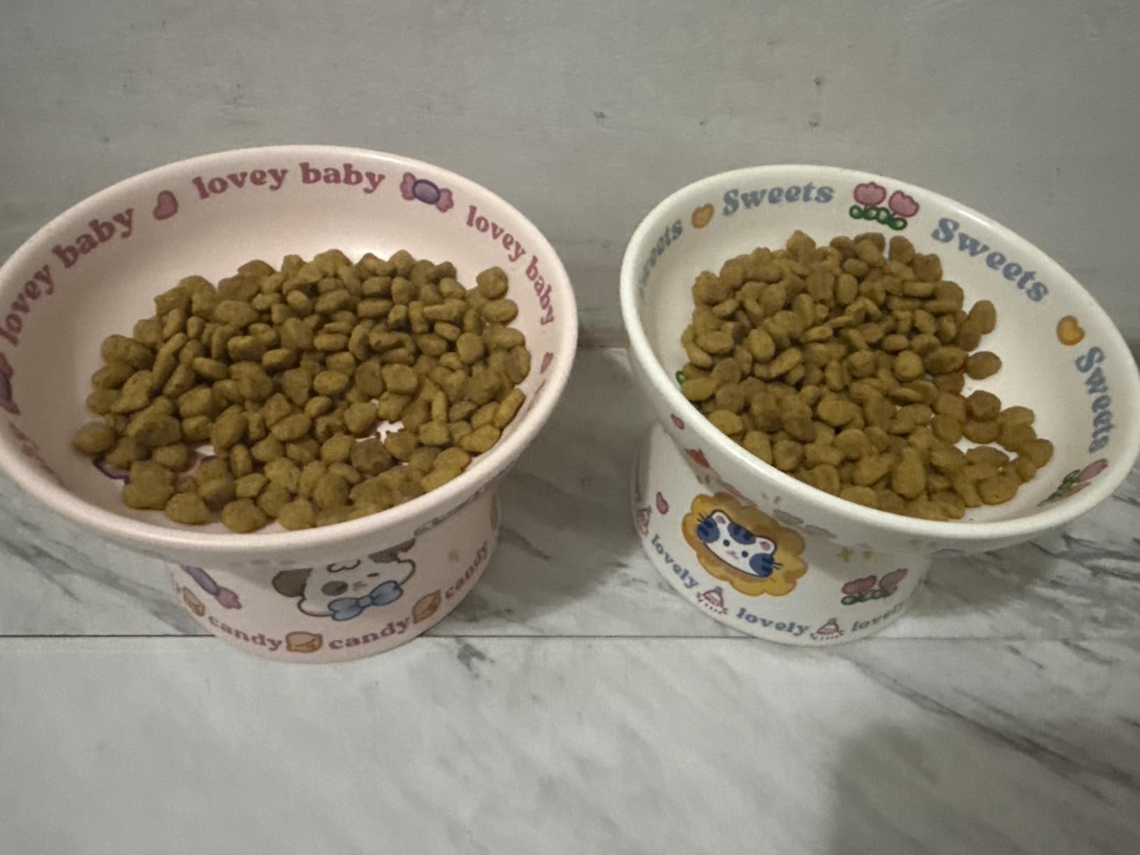 Purina Cat Chow Hairball, Healthy Weight, Indoor, Natural Dry Cat Food, Naturals Indoor - 13 lb. Bag customer photo 1