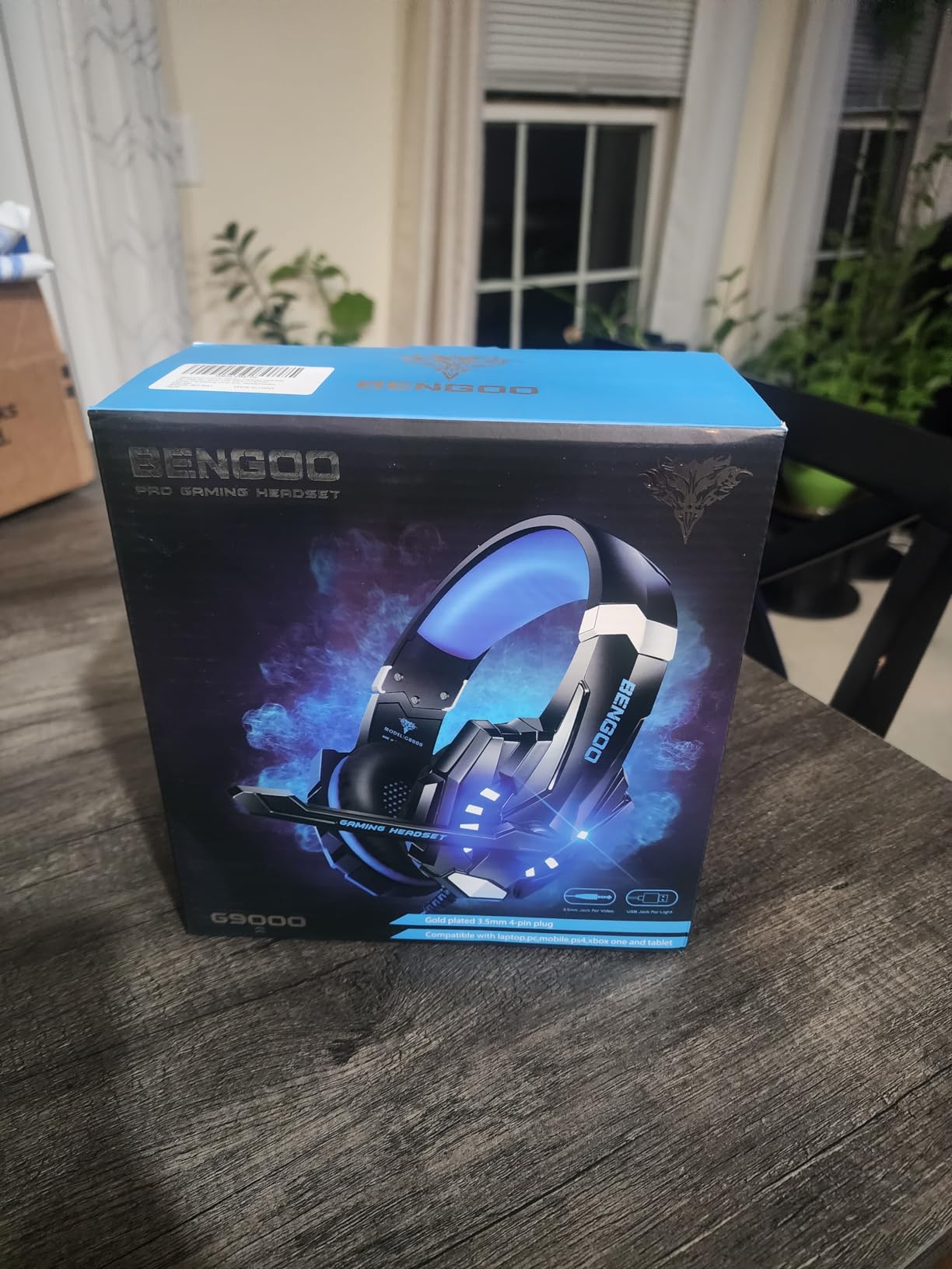 BENGOO G9000 Stereo Gaming Headset for PS4 PC Xbox One PS5 Controller, Noise Cancelling Over Ear Headphones with Mic, LED Light, 7.1 Surround Sound, Soft Memory Earmuffs for Nintendo Xbox Series X|S customer photo 1