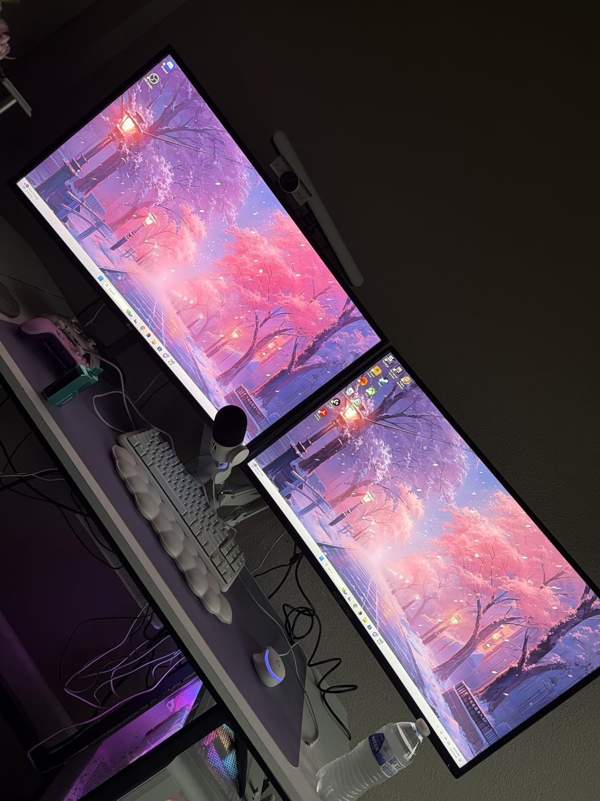 VIVO Dual Monitor Stand, Fully Adjustable Arms for 17 to 32 inch Screens, Mechanical Articulating Desk Mount, Gaming and Office Setups, VESA 75x75 100x100, Max 19.8 lbs, STAND-V002O customer photo 2