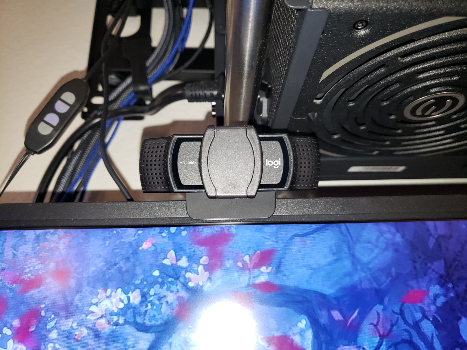 HUYUN The Webcam Privacy Shutter Protects Lens Cap Hood Cover Compatible for Logit HD Pro Webcam C920 & C930e & C922 & C922x Pro customer photo 2